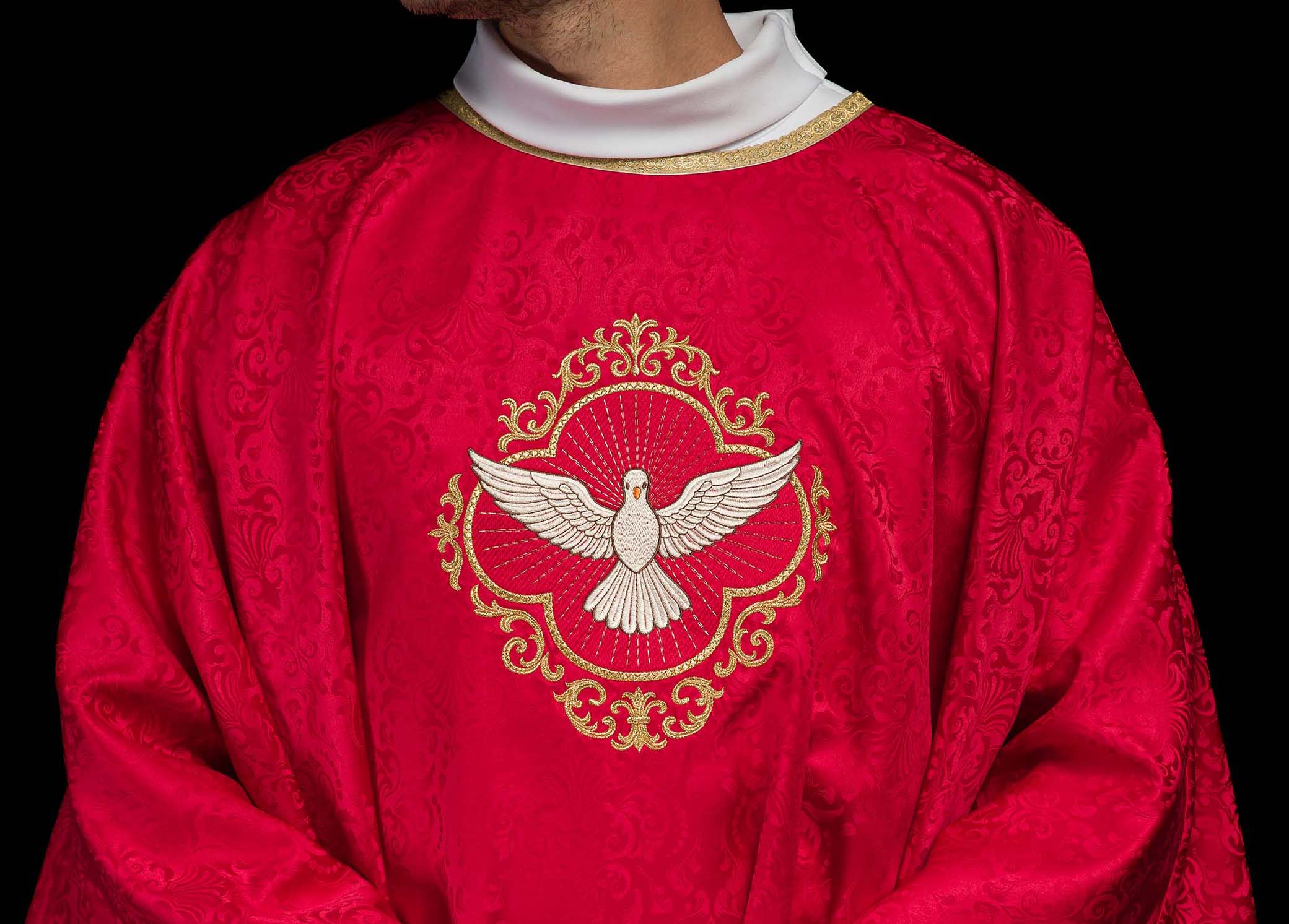 Comment choisir chasuble parfait pour la Pentecôte ? Couleur et symbolisme - CHASUBLES.FR