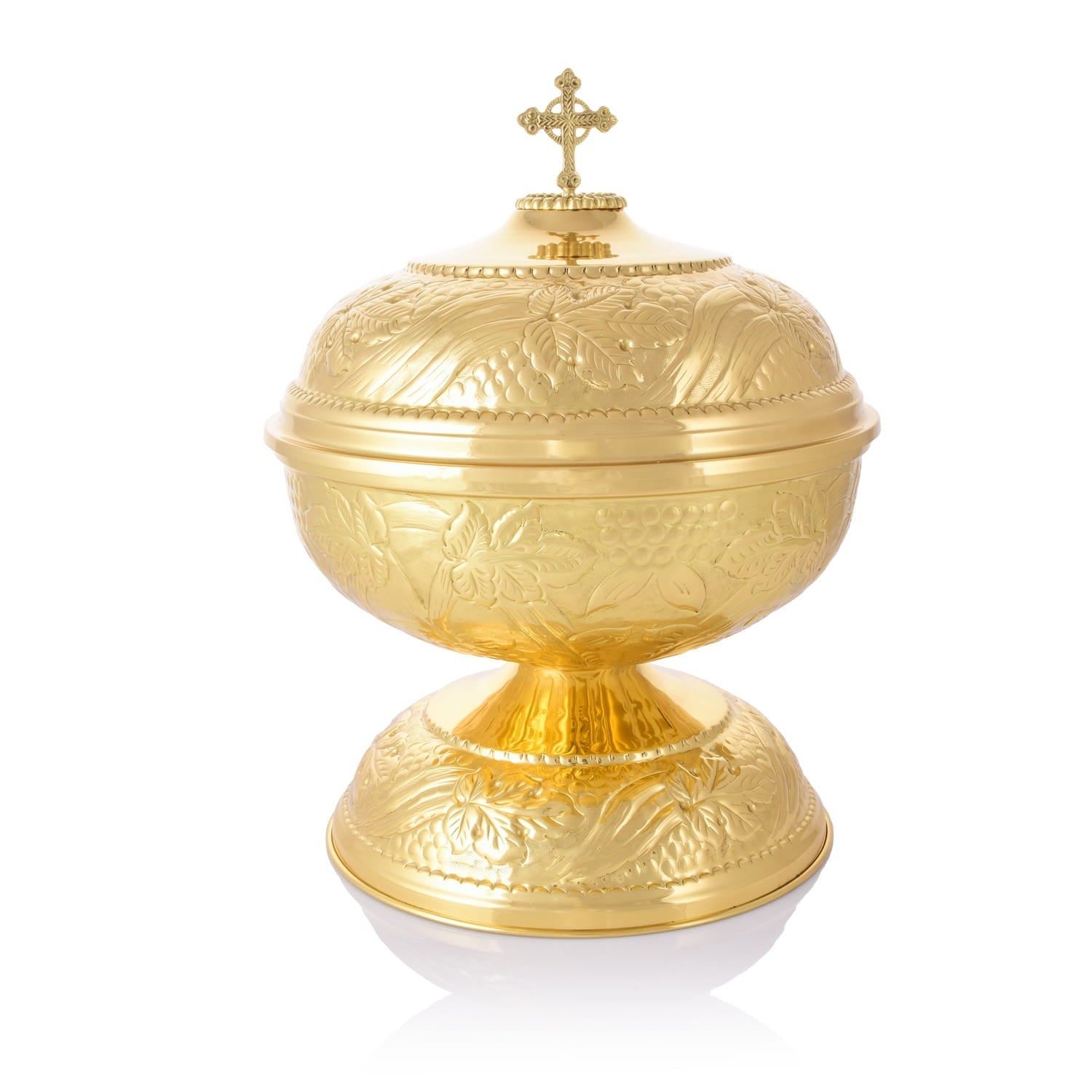 Fonts baptismaux en laiton