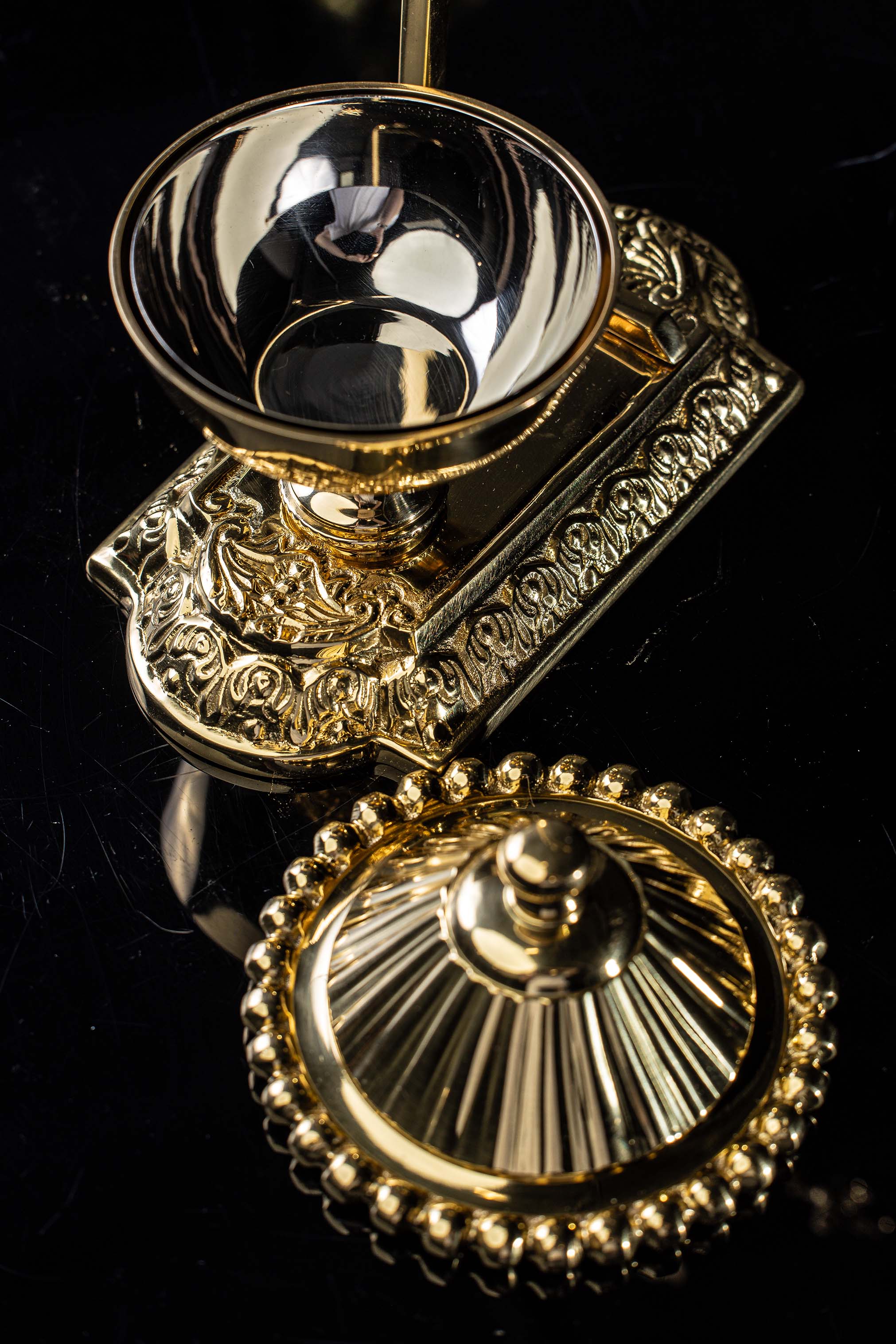 Porte-purificatoire - vasculum - laiton