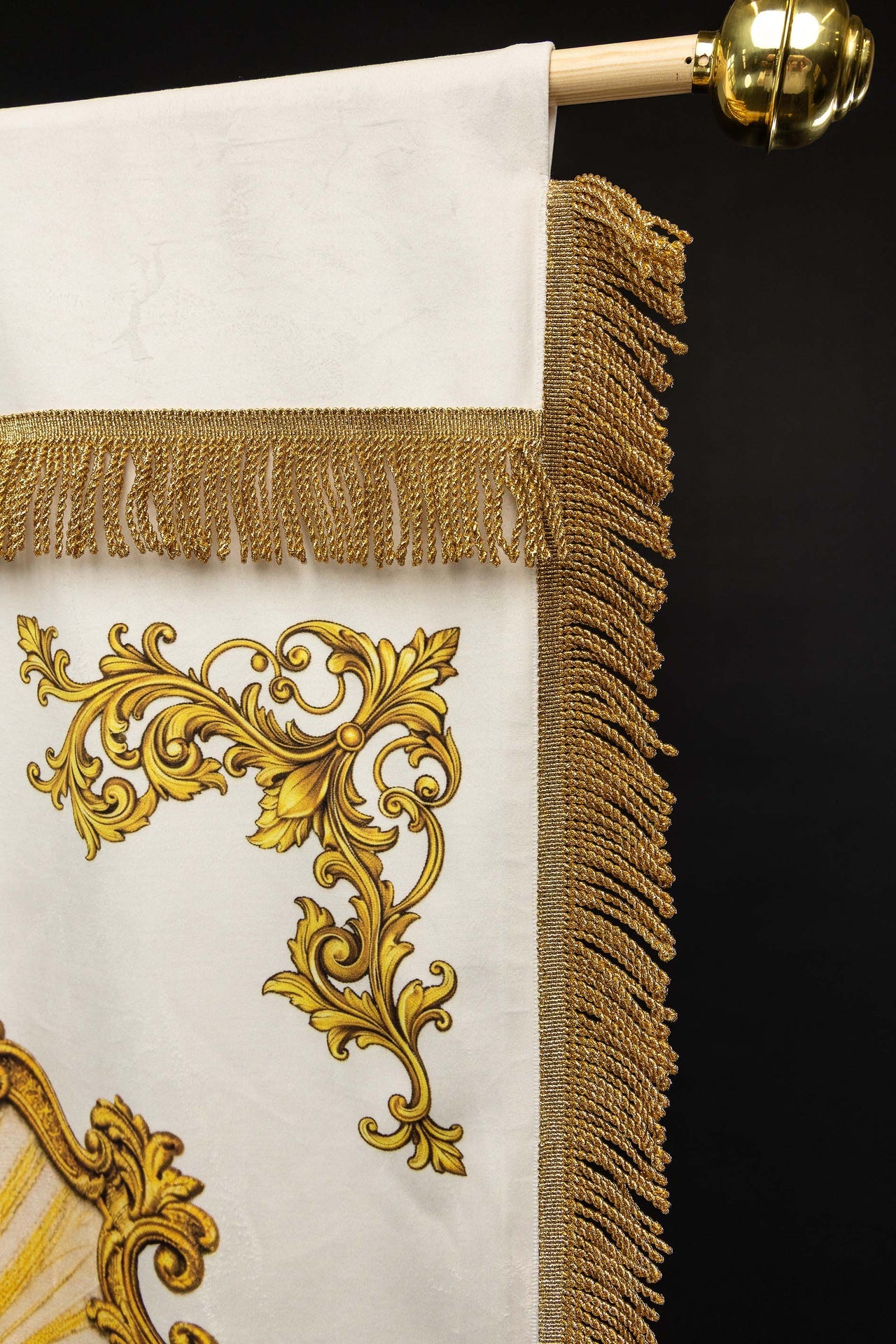 Bannière liturgique imprimée recto verso avec le Sacré-Cœur de Jésus et le christogramme IHS