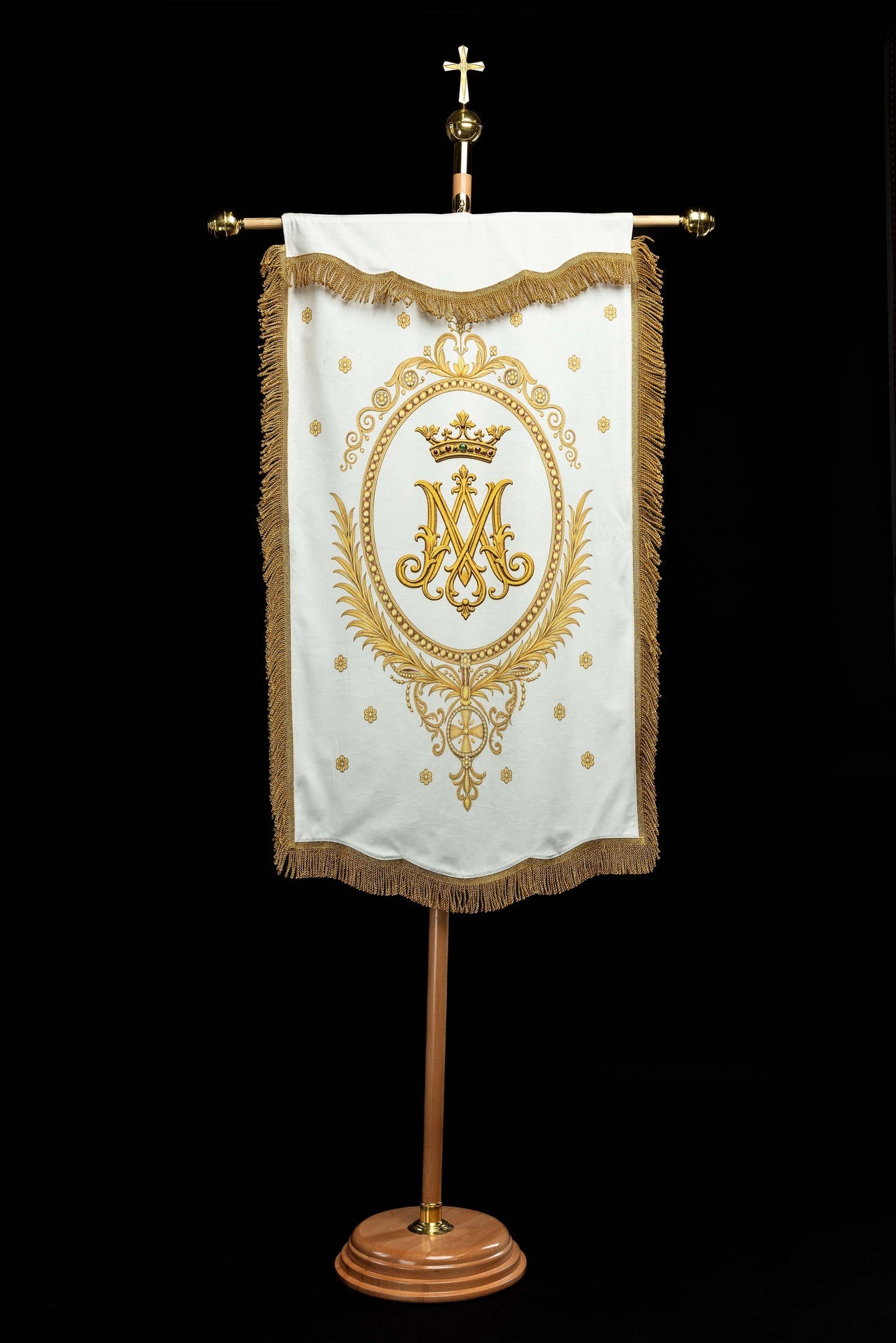 Bannière liturgique imprimée recto verso avec Notre-Dame de l’Assomption et le monogramme marial