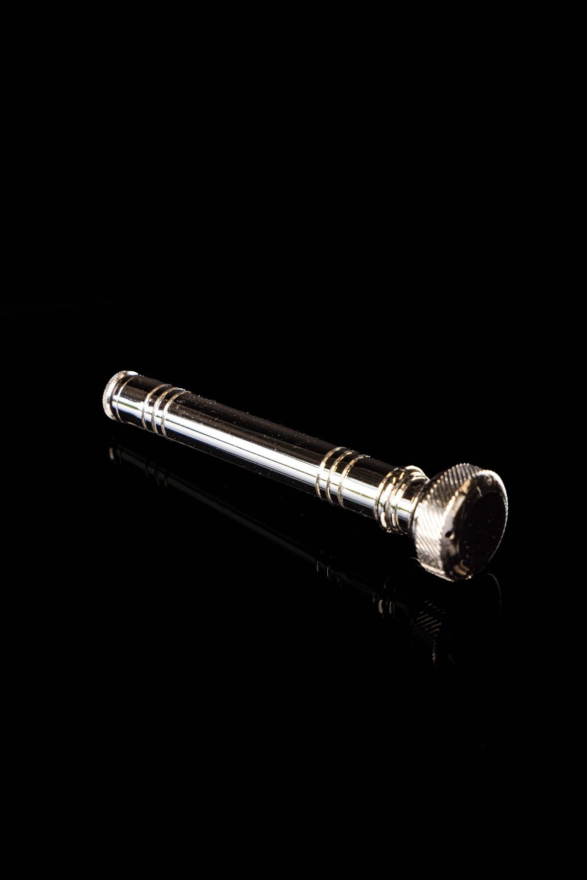 Goupillon en métal, 12.2 cm