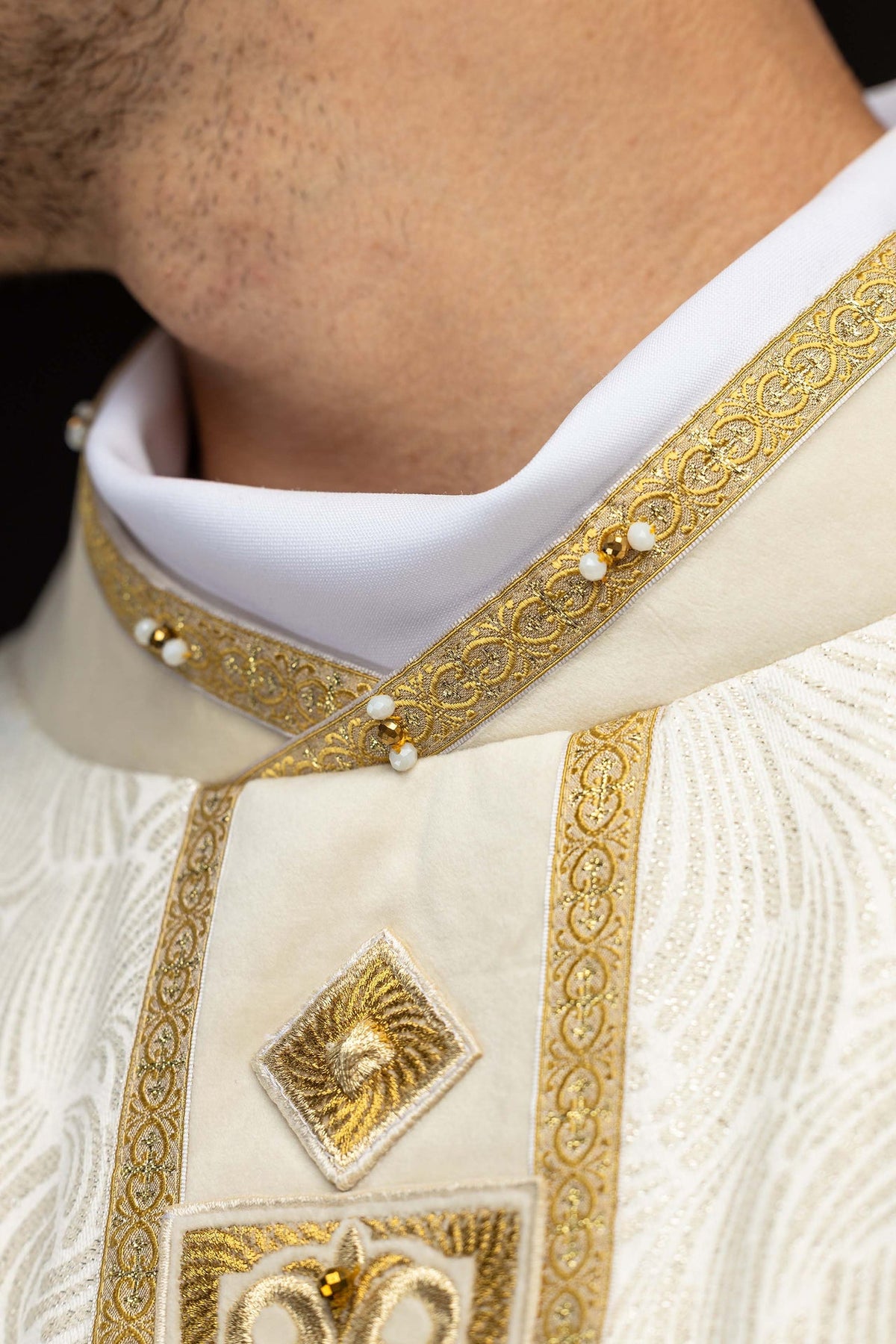 Chasuble avec pierres naturelles, Handmade 7012