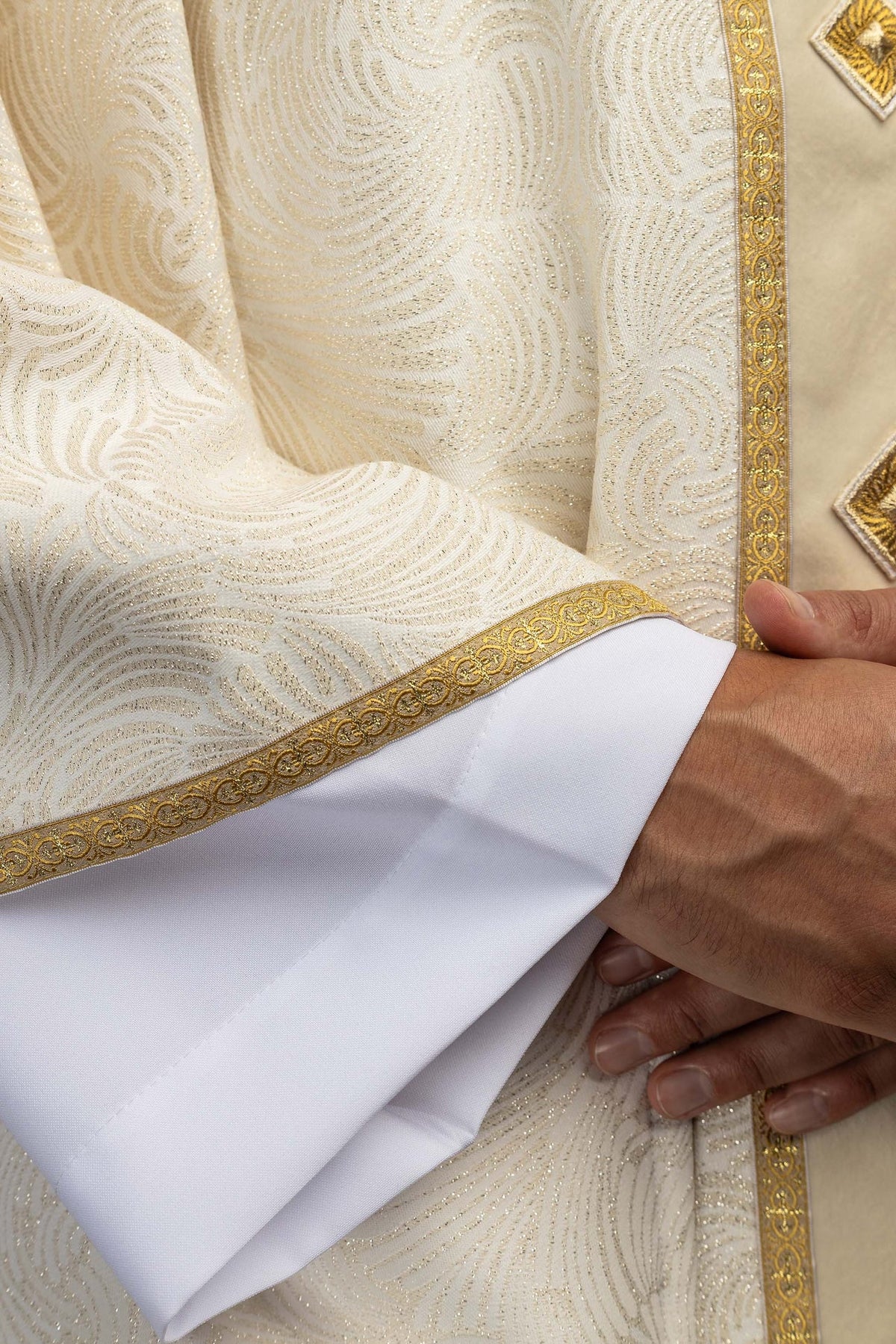 Chasuble avec pierres naturelles, Handmade 7012
