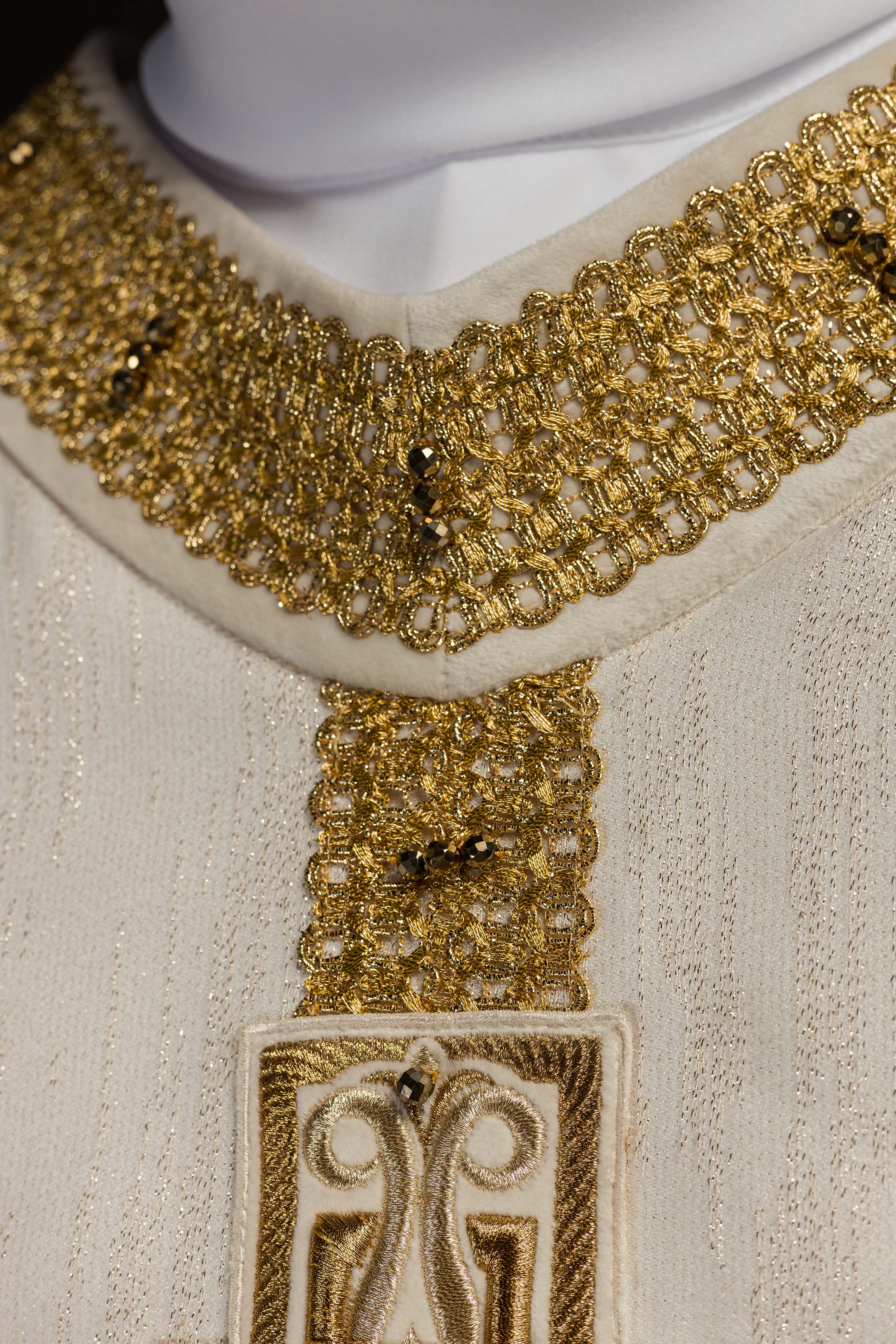 Chasuble faite à la main avec pierres naturelles Handmade 7015 Écru