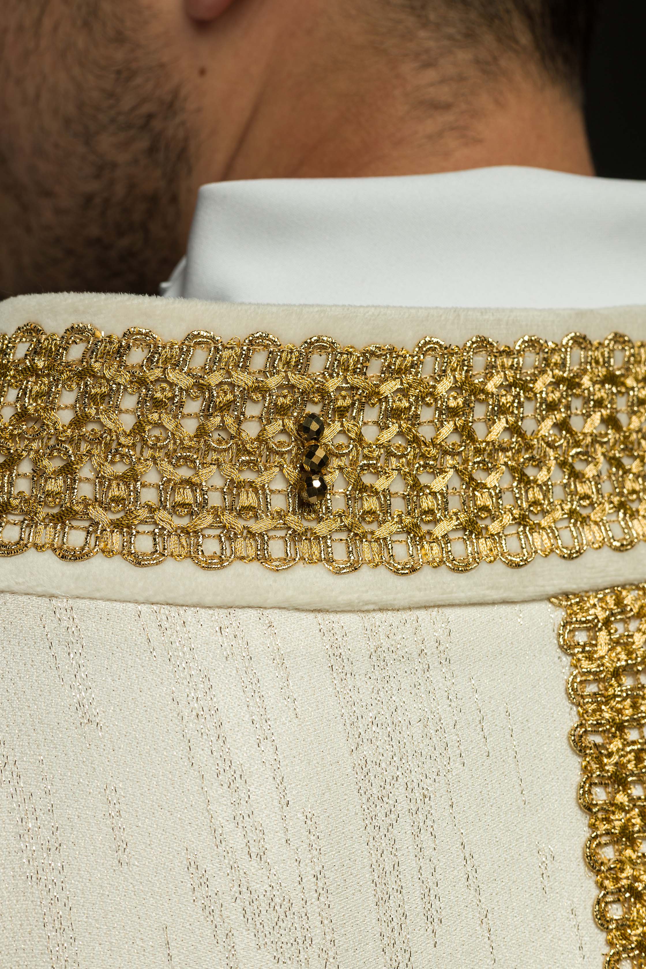 Chasuble faite à la main avec pierres naturelles Handmade 7015 Écru