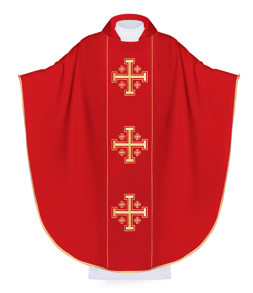 Czerwony ornat haftowany z szerokim kołnierzem w Krzyże Jerozolimskie