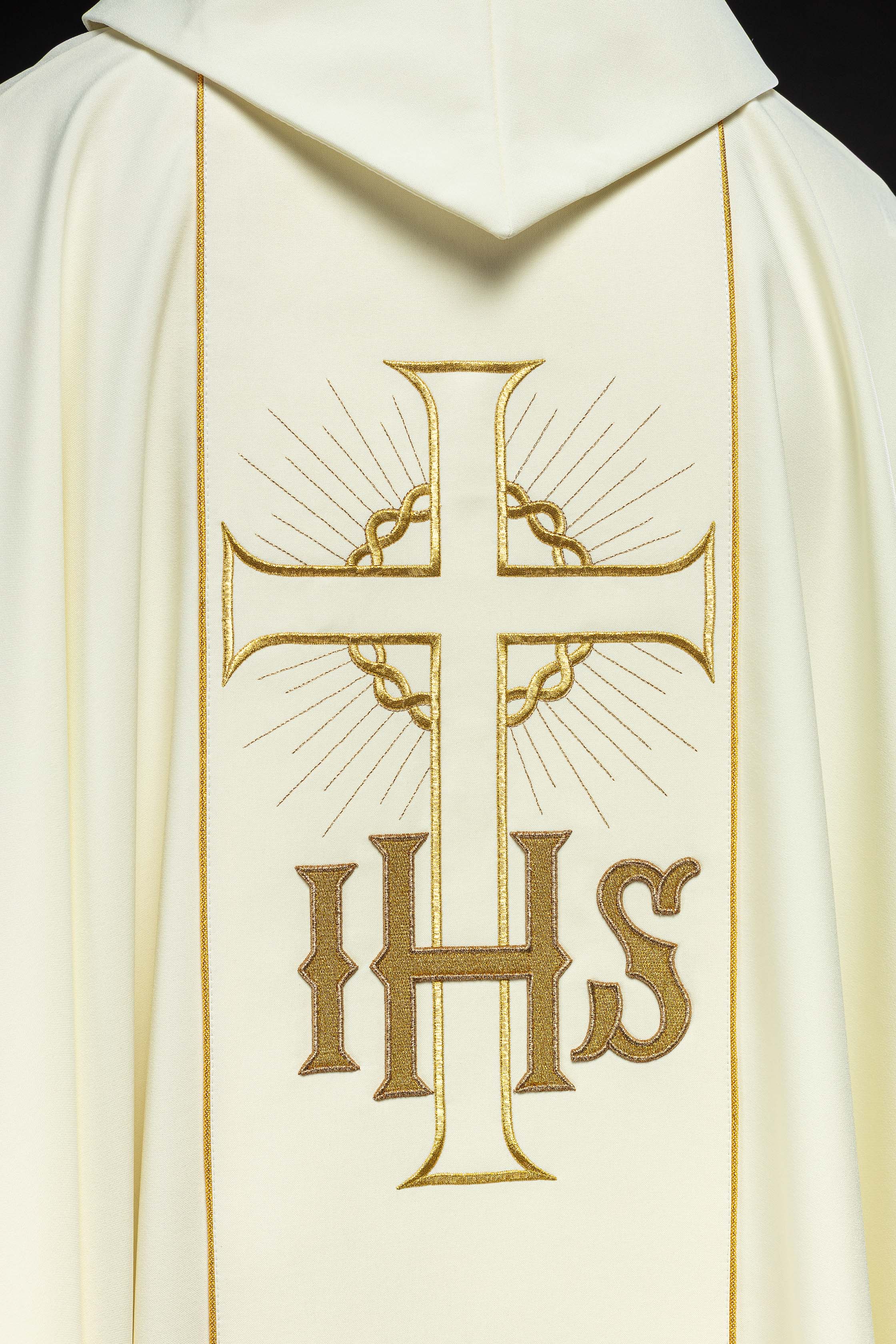 Chasuble avec ceinture IHS décorée de raisins et d'oreilles et passepoil doré