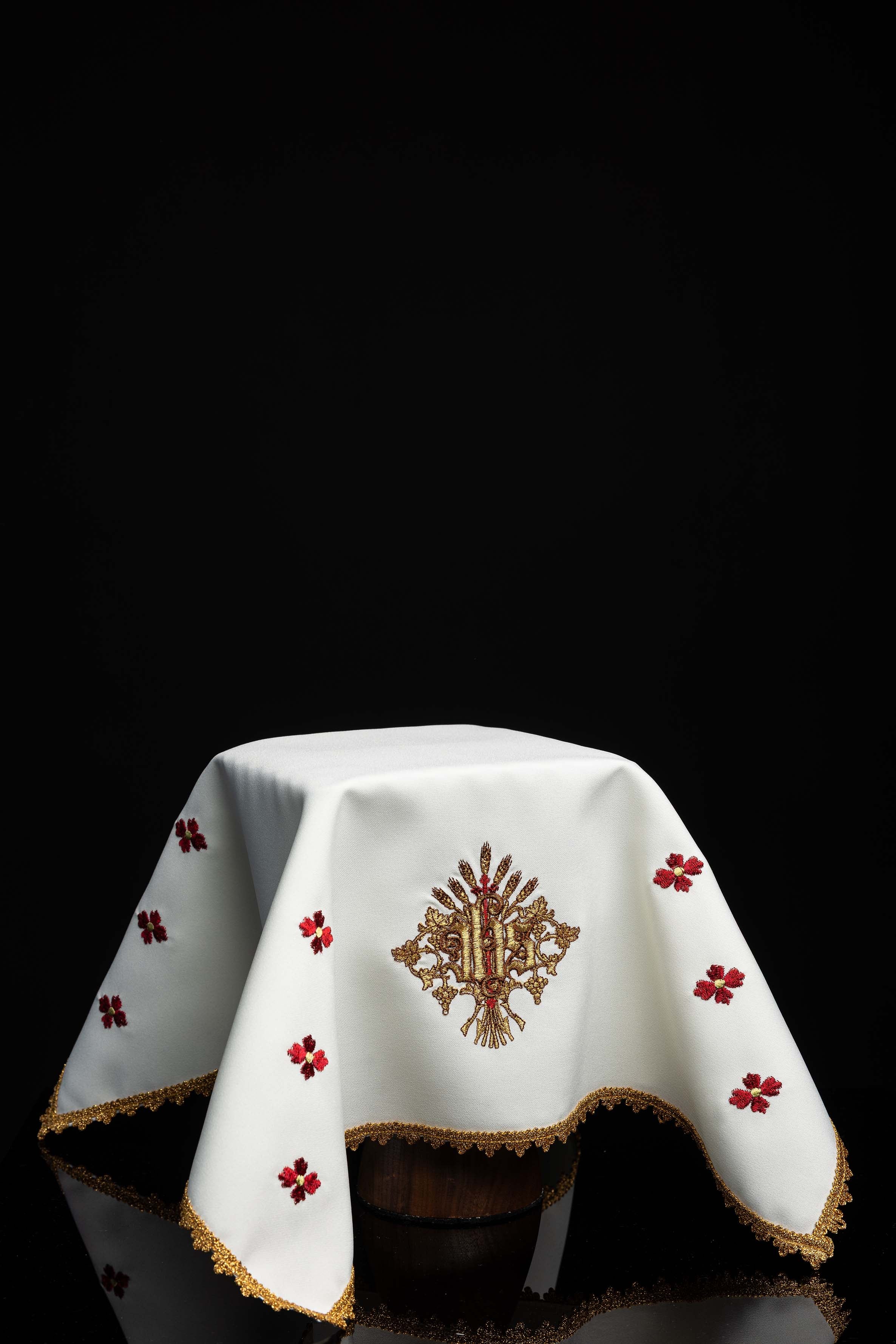 Voile de calice avec motif IHS brodé