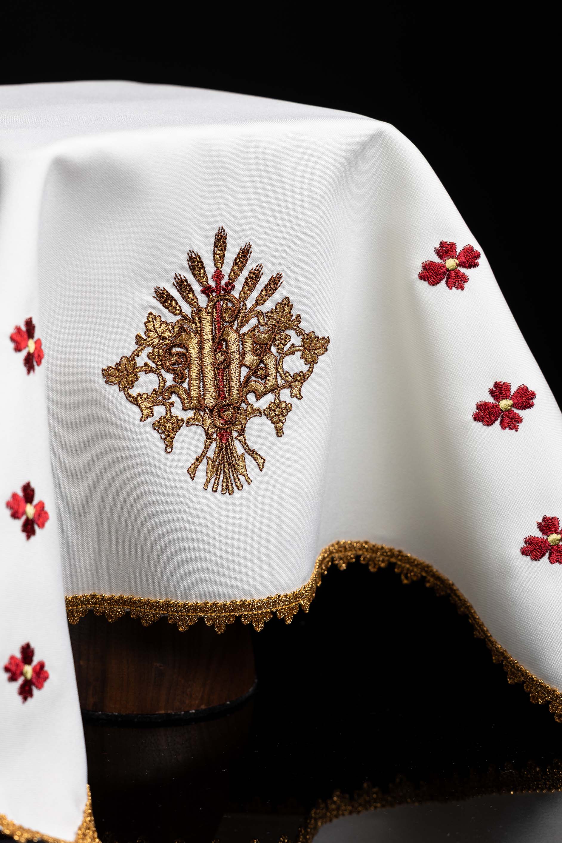 Voile de calice avec motif IHS brodé