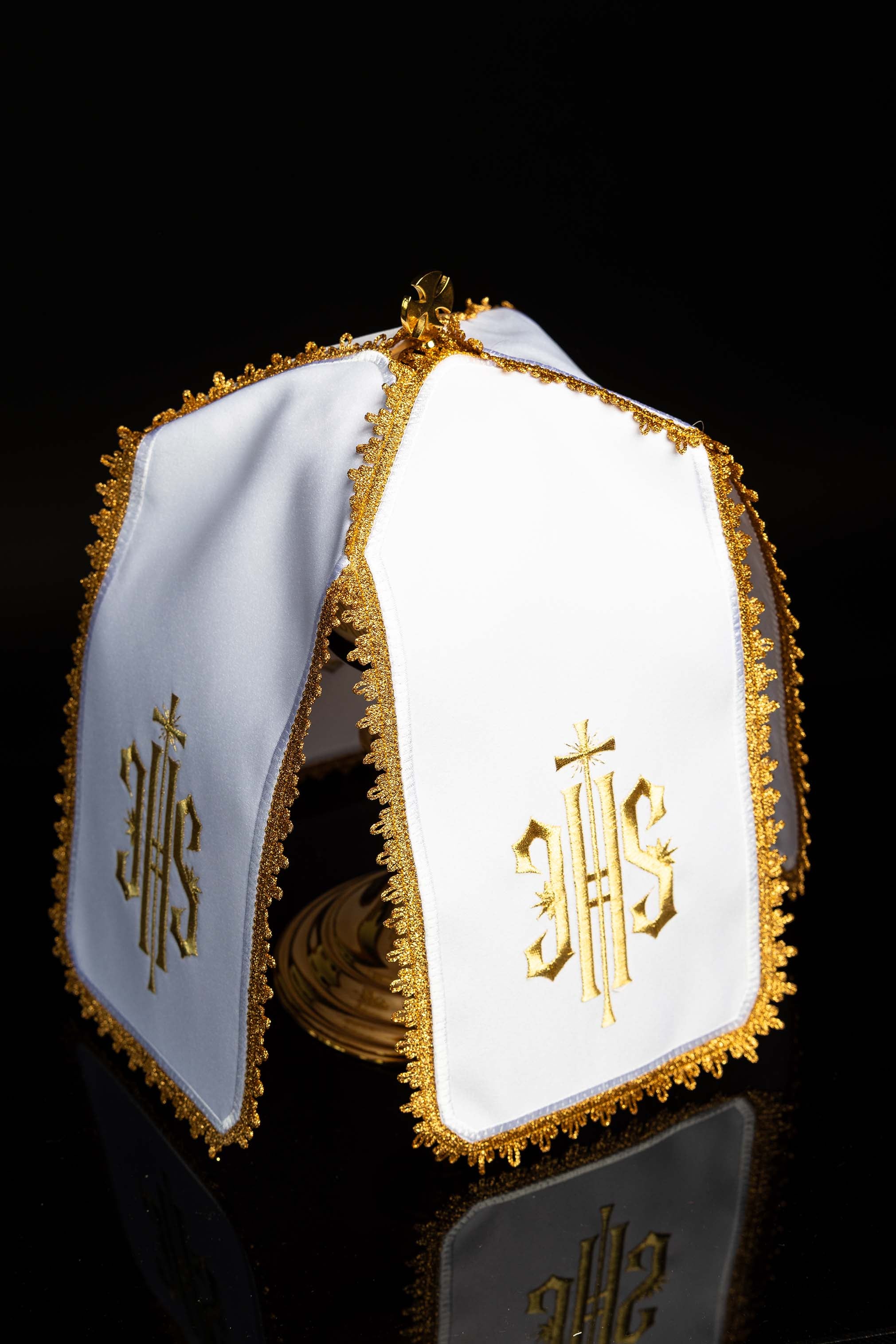 Voile de ciboire avec broderie IHS dorée