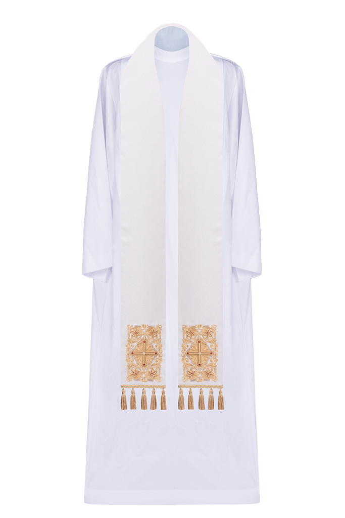 Étole de prêtre brodée en blanc et ornée de pierres