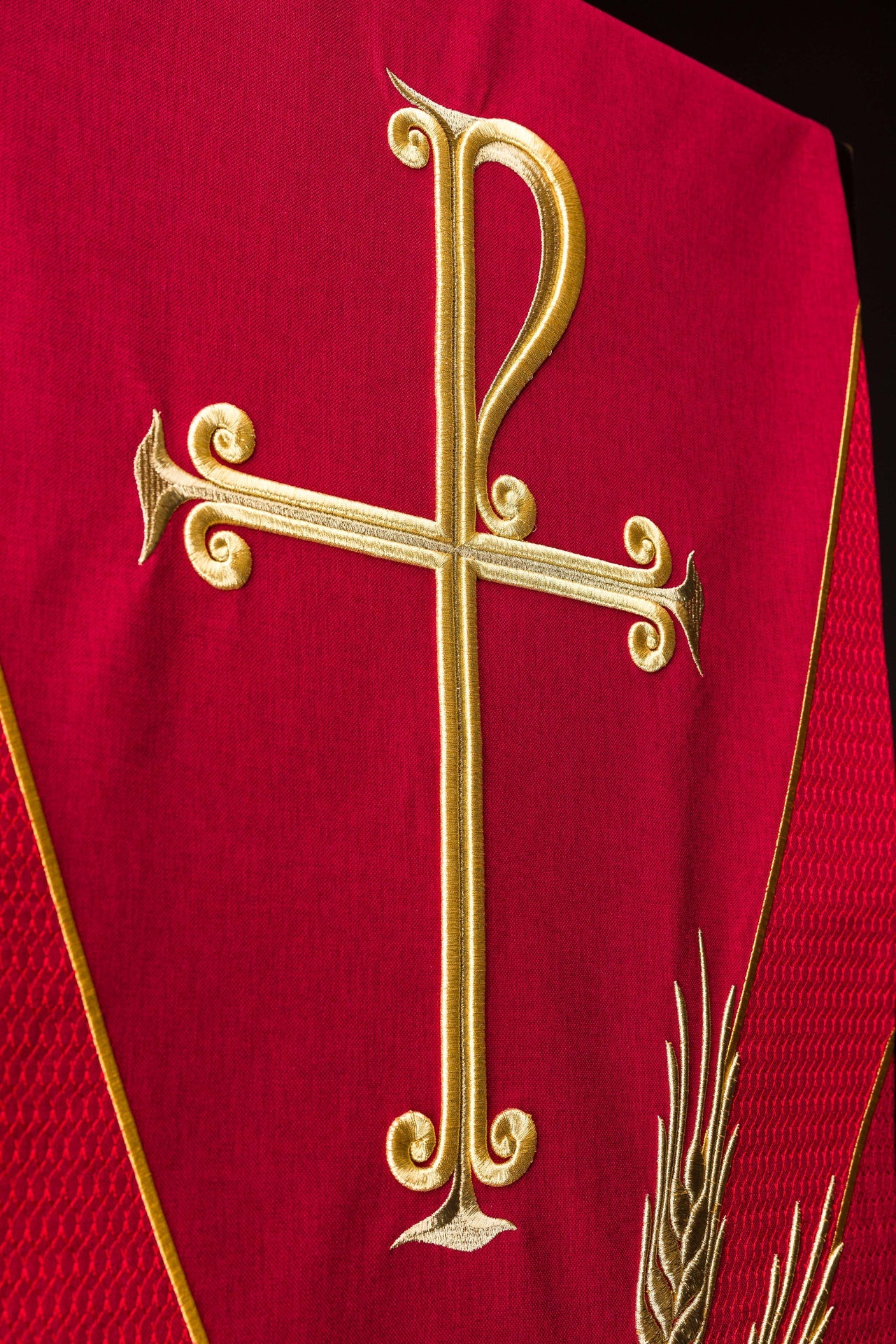 Nappe de lutrin rouge avec broderie PAX