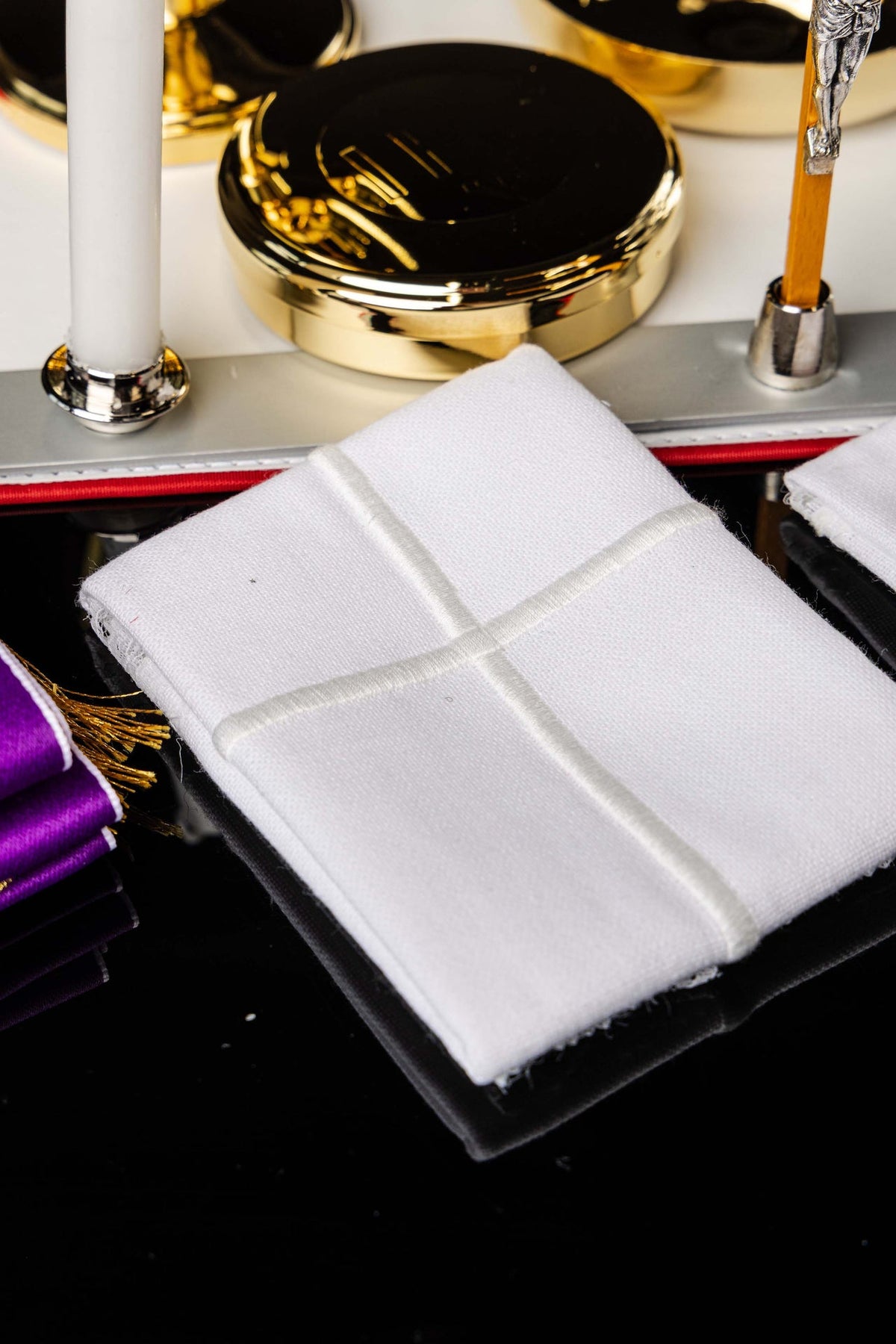Valise de mission avec équipement liturgique