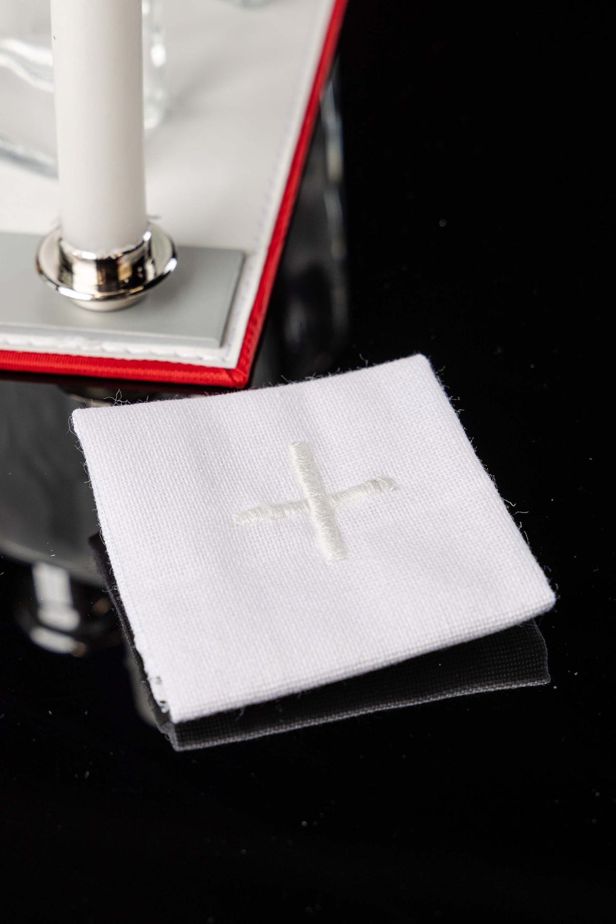 Valise de mission avec équipement liturgique