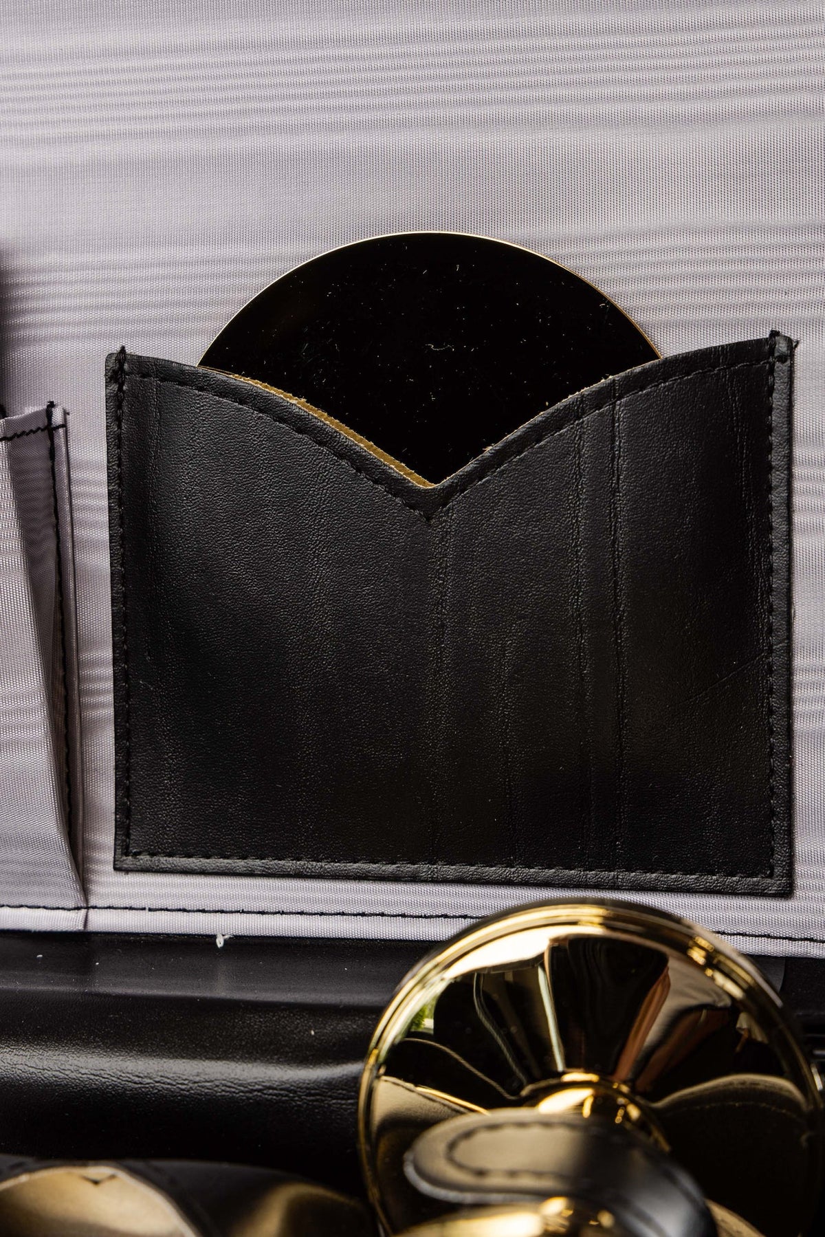 Valise liturgique avec équipement complet