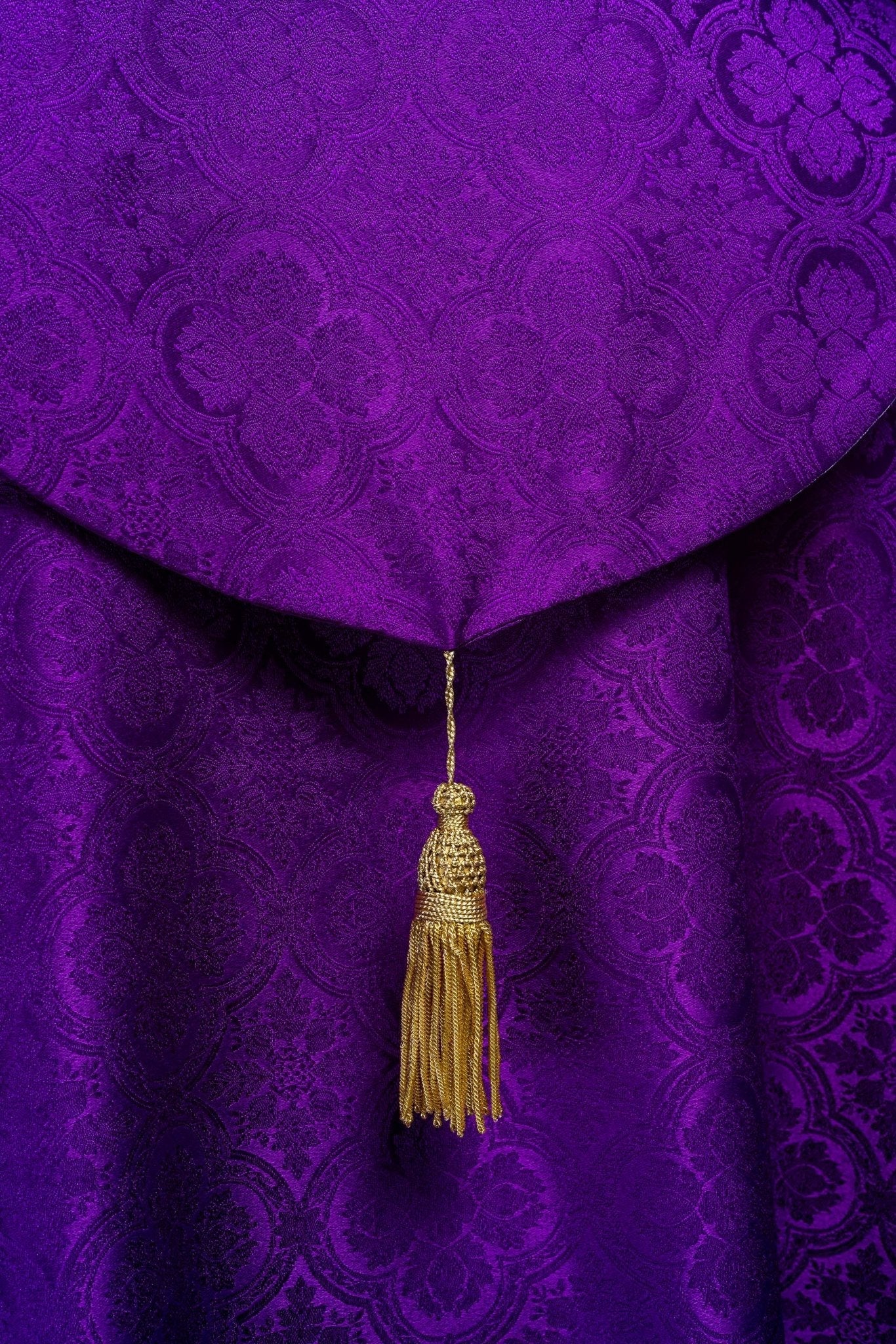 Chape liturgique jacquard violette KKP/161/03/11 145cm - CHASUBLES.FR