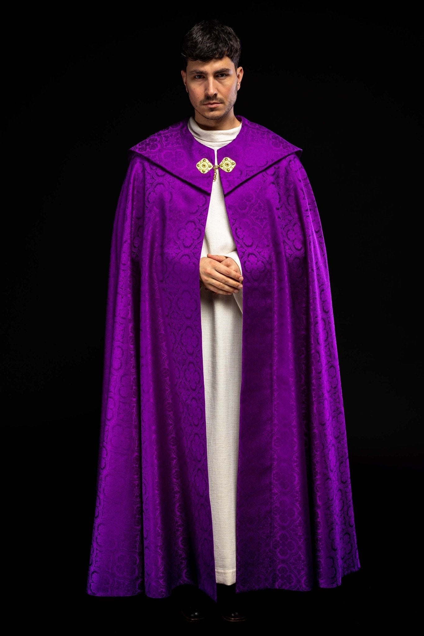 Chape liturgique jacquard violette KKP/161/03/11 145cm - CHASUBLES.FR