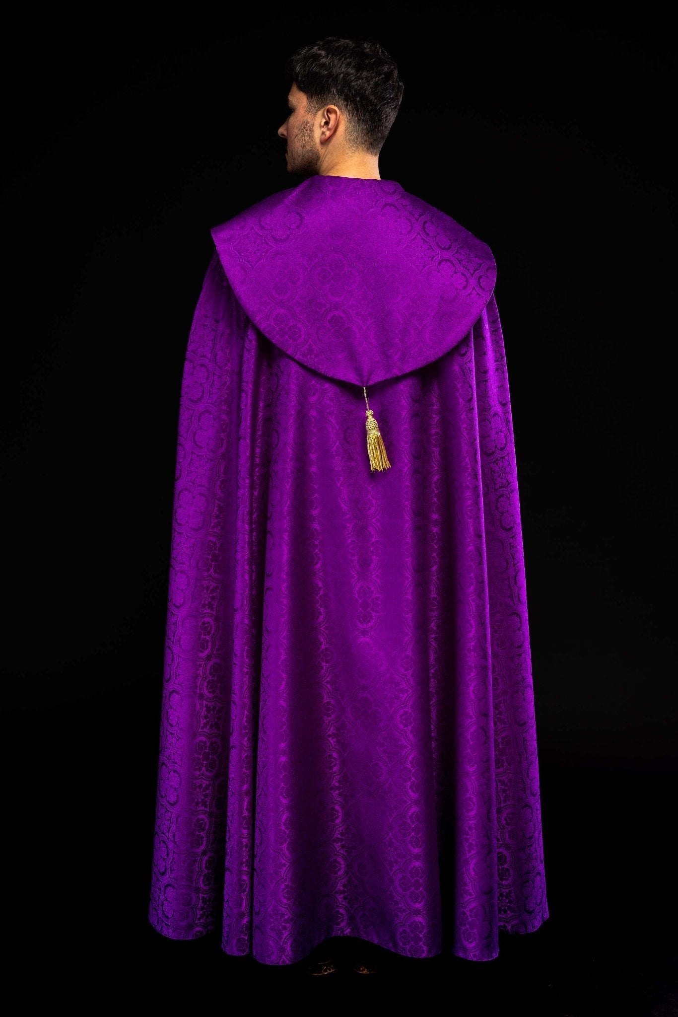 Chape liturgique jacquard violette KKP/161/03/11 145cm - CHASUBLES.FR