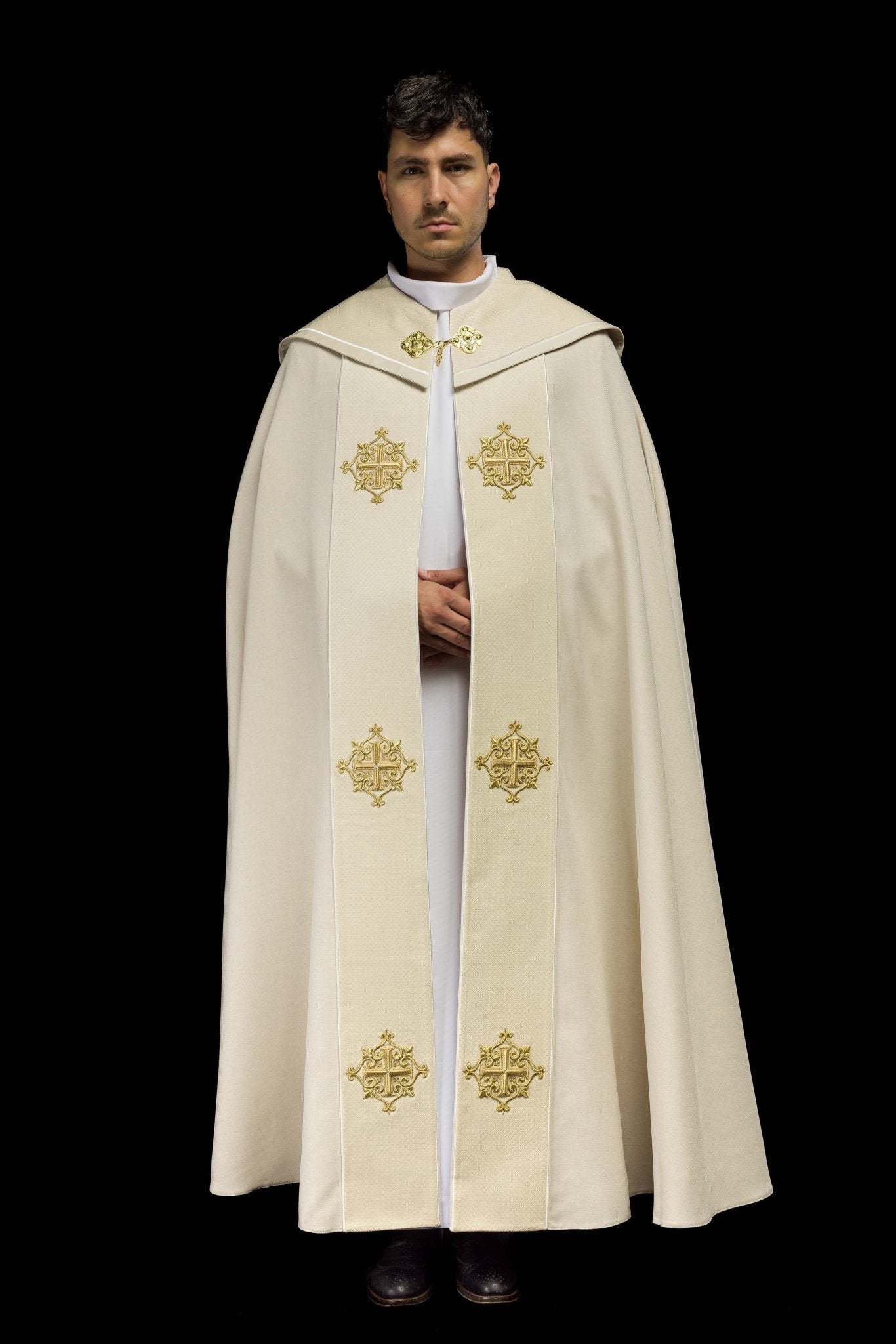 Chape pluviale en velours écru avec bande brodée de croix LE/3029/05 145 cm - CHASUBLES.FR