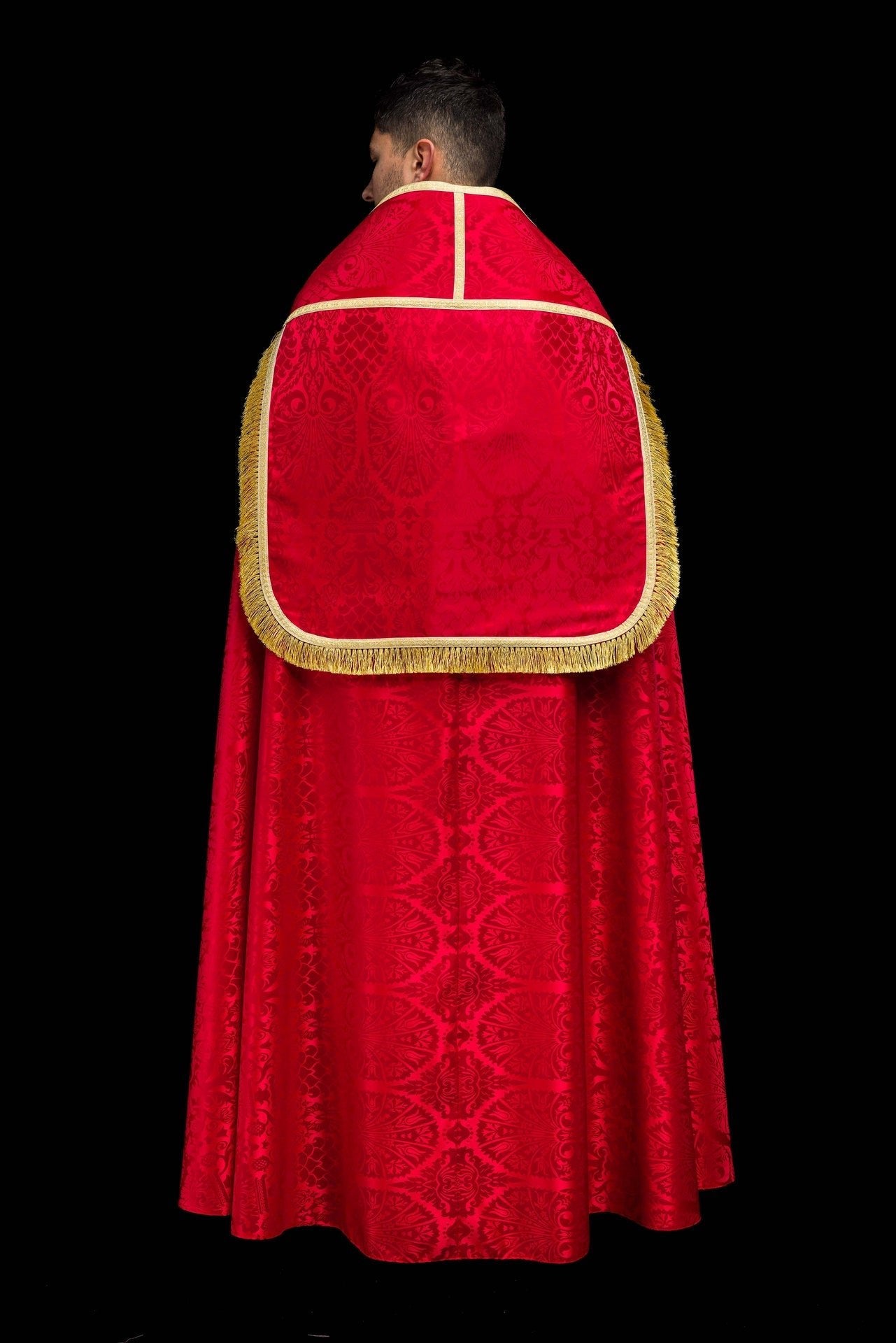 Chapelle romaine en tissu jacquard uni – rouge KKP/159/02/83 145cm - CHASUBLES.FR