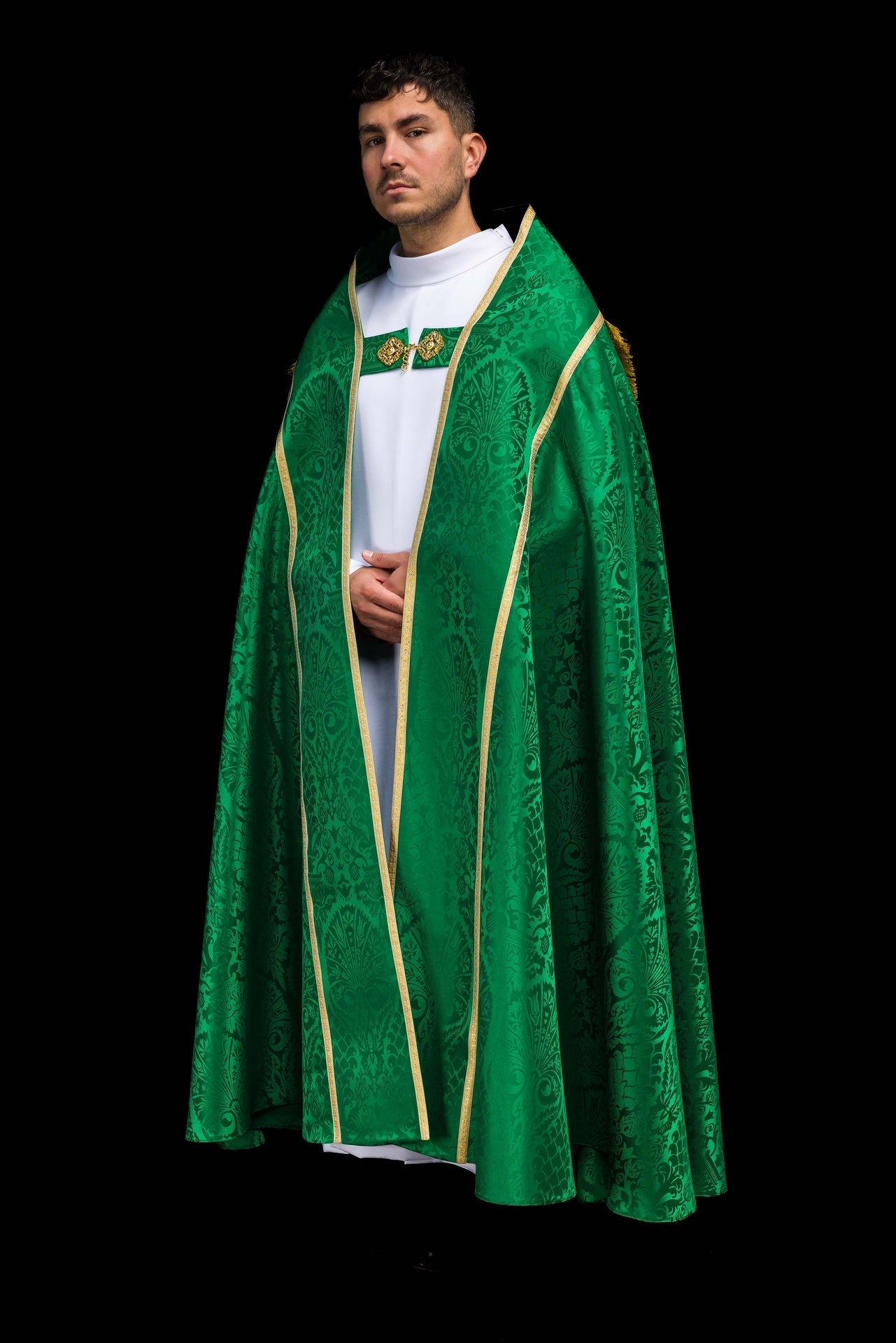Chapelle romaine en tissu jacquard uni – verte KKP/159/01/83 145cm - CHASUBLES.FR