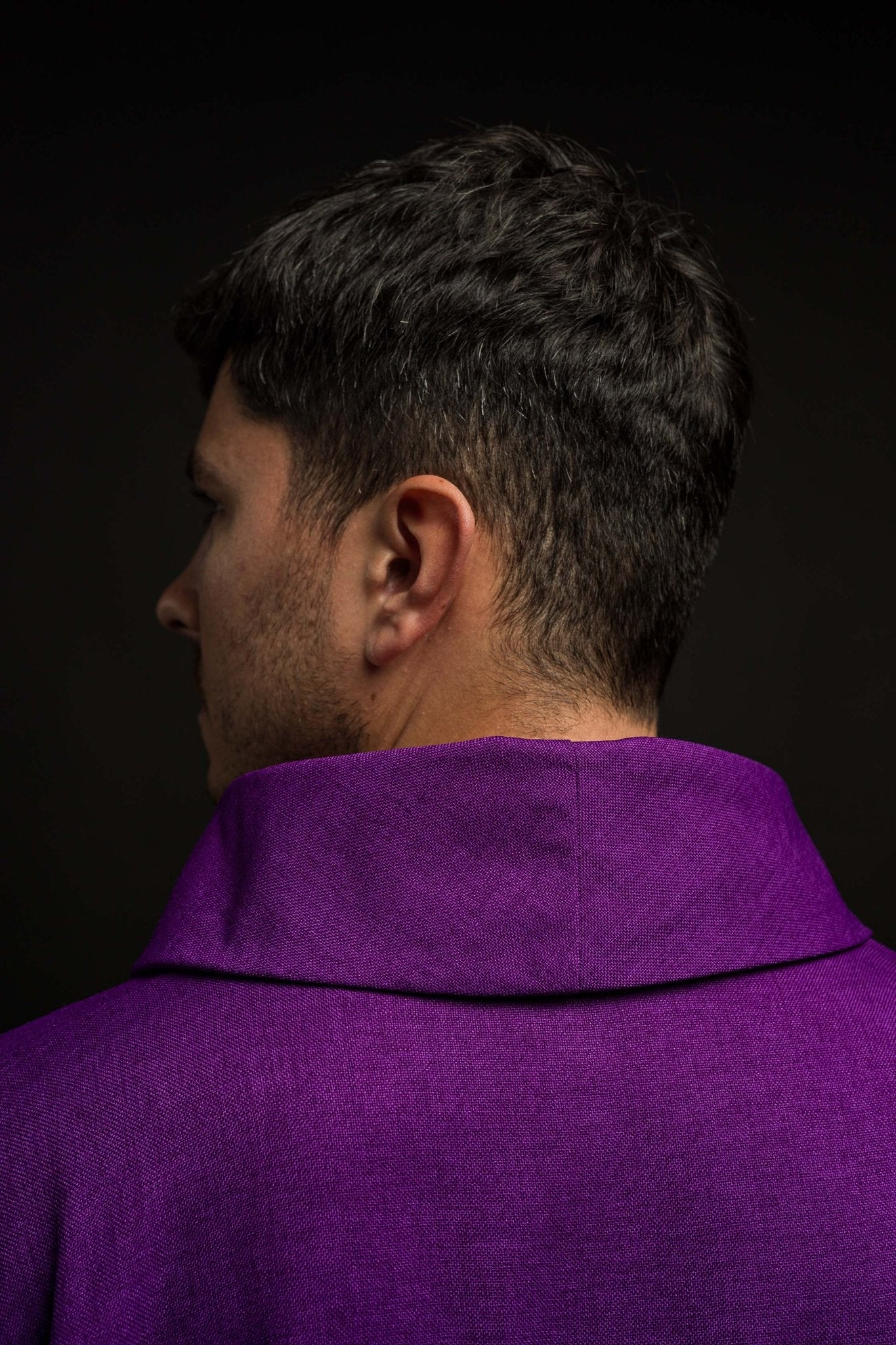 Chasuble avec croix brodées en violet HA7011-03 FIOLET - CHASUBLES.FR
