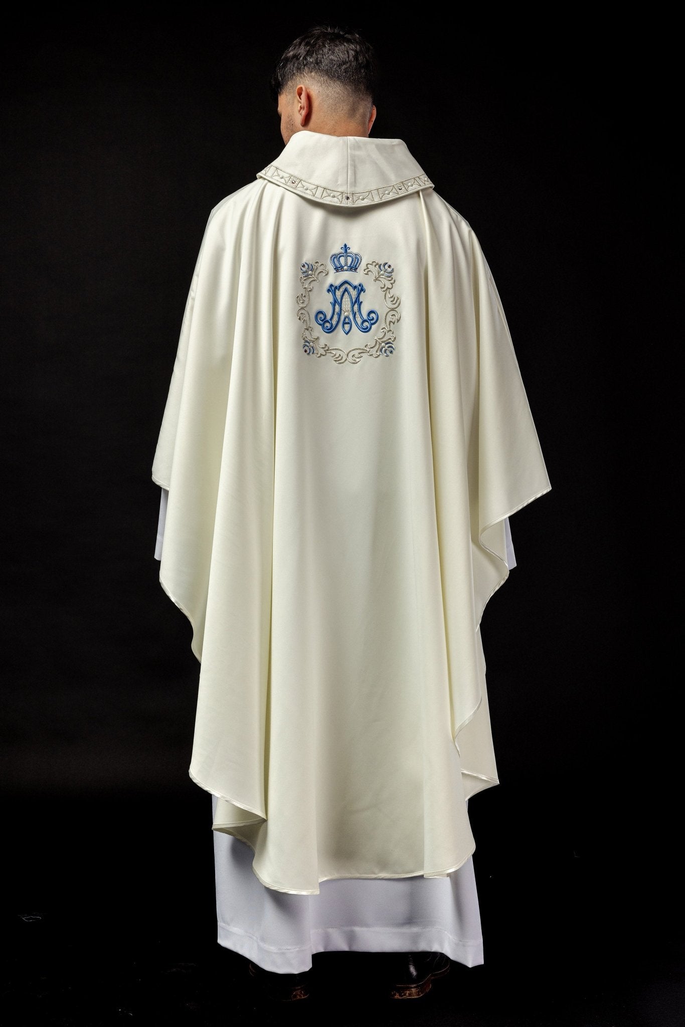 Chasuble avec Marianne brodée LE/7041/05 - CHASUBLES.FR