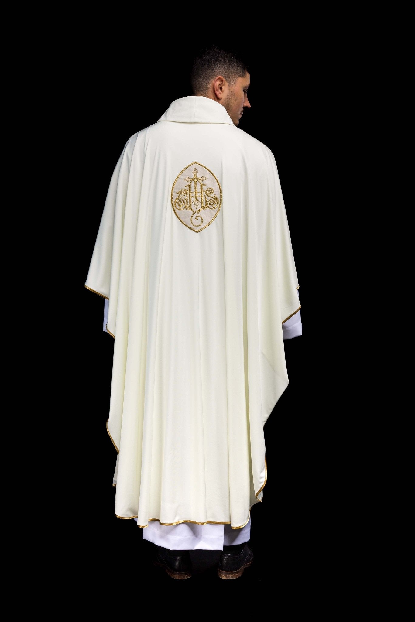 Chasuble brodée avec IHS KOR/388/05/78 - CHASUBLES.FR