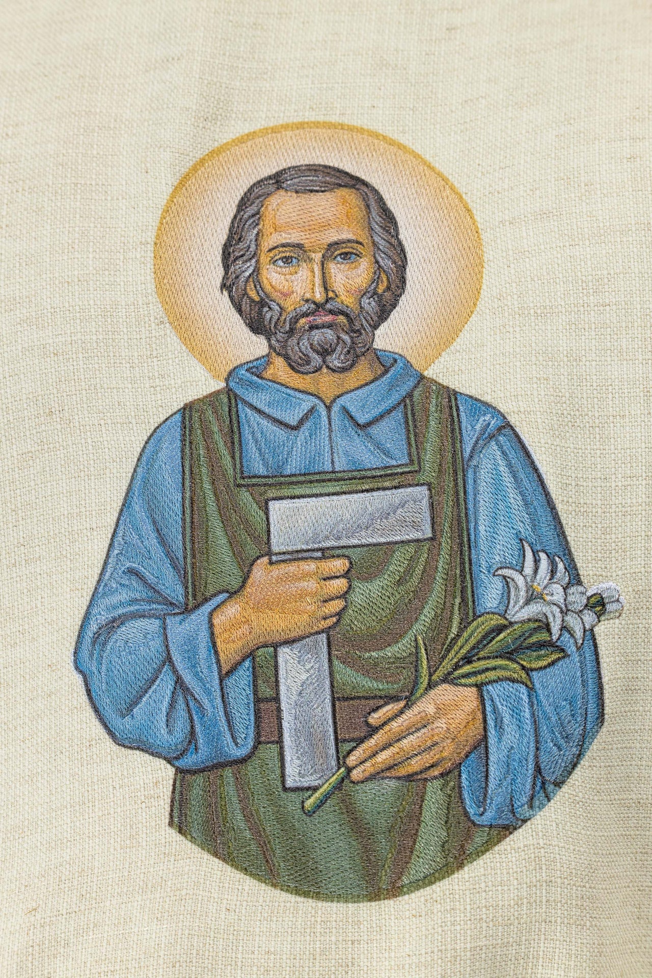 Chasuble brodée avec l’image de Saint Joseph Artisan KOW2/034/05/49 - CHASUBLES.FR