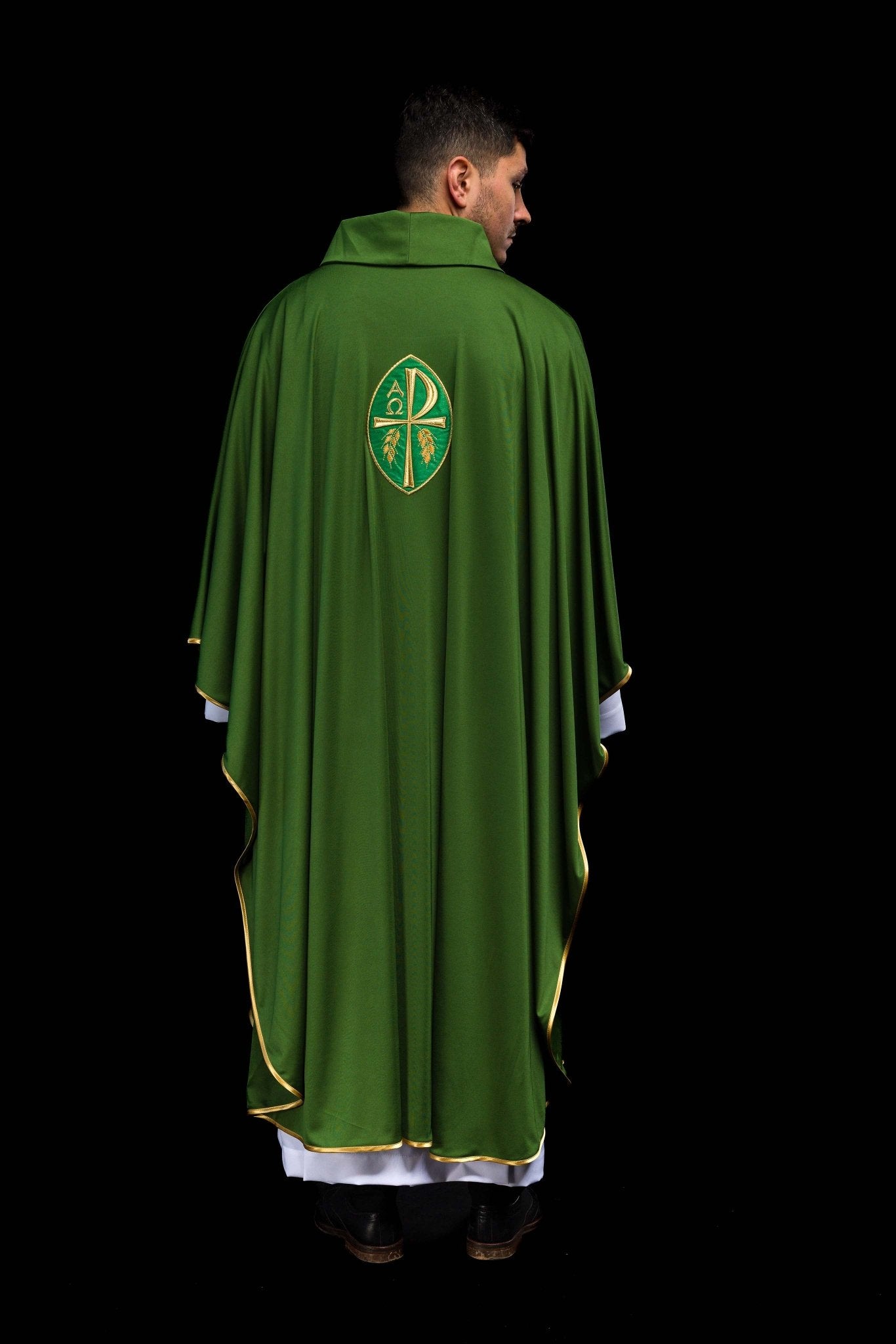 Chasuble brodée Croix verte KOR/387/01/78 - CHASUBLES.FR