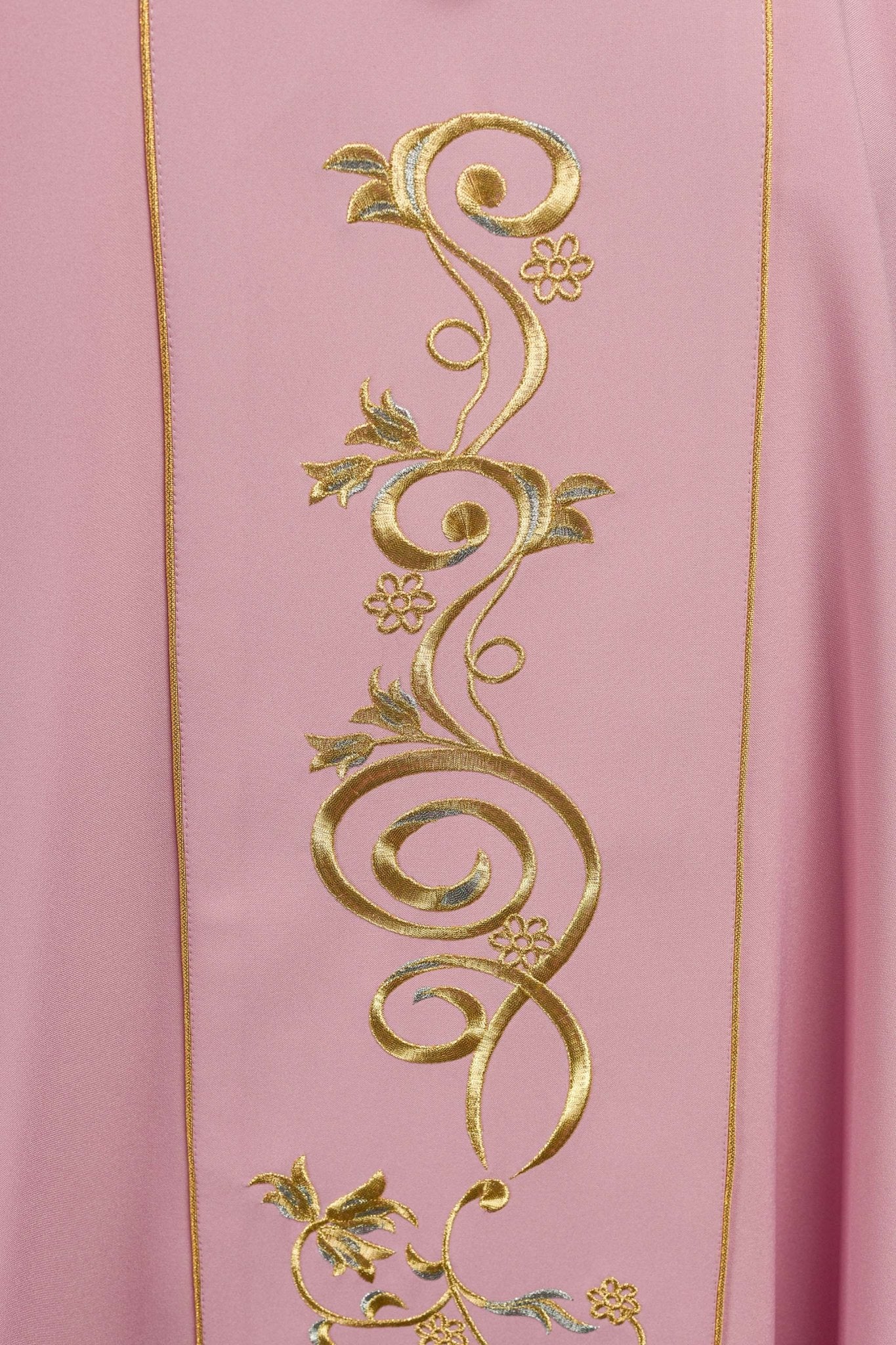 Chasuble brodée IHS rose KOR/031/08/01 RÓŻ - CHASUBLES.FR