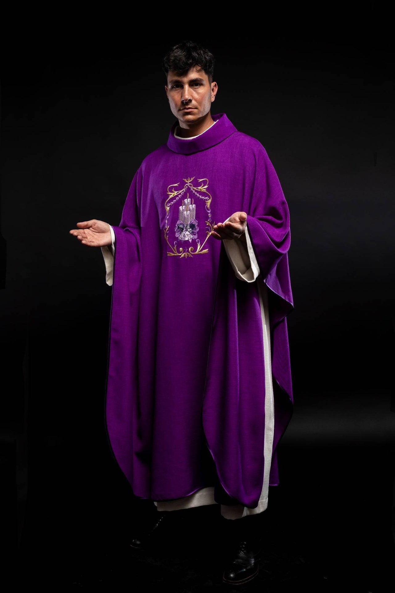 Chasuble de l'Avent avec broderie de bougie KOR/254/03/03 FIOLET - CHASUBLES.FR