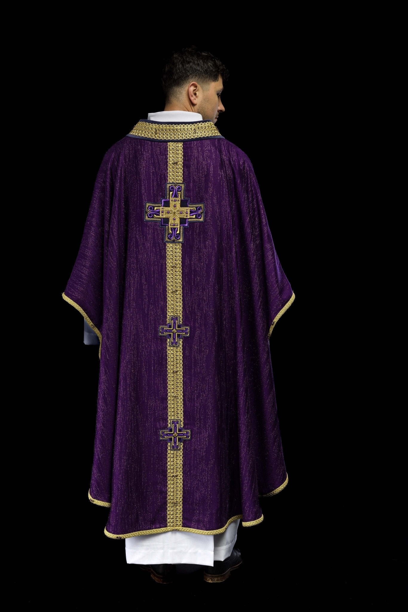 Chasuble faite à la main avec pierres naturelles Handmade 7015 Violet HM/7015/03/99 - CHASUBLES.FR