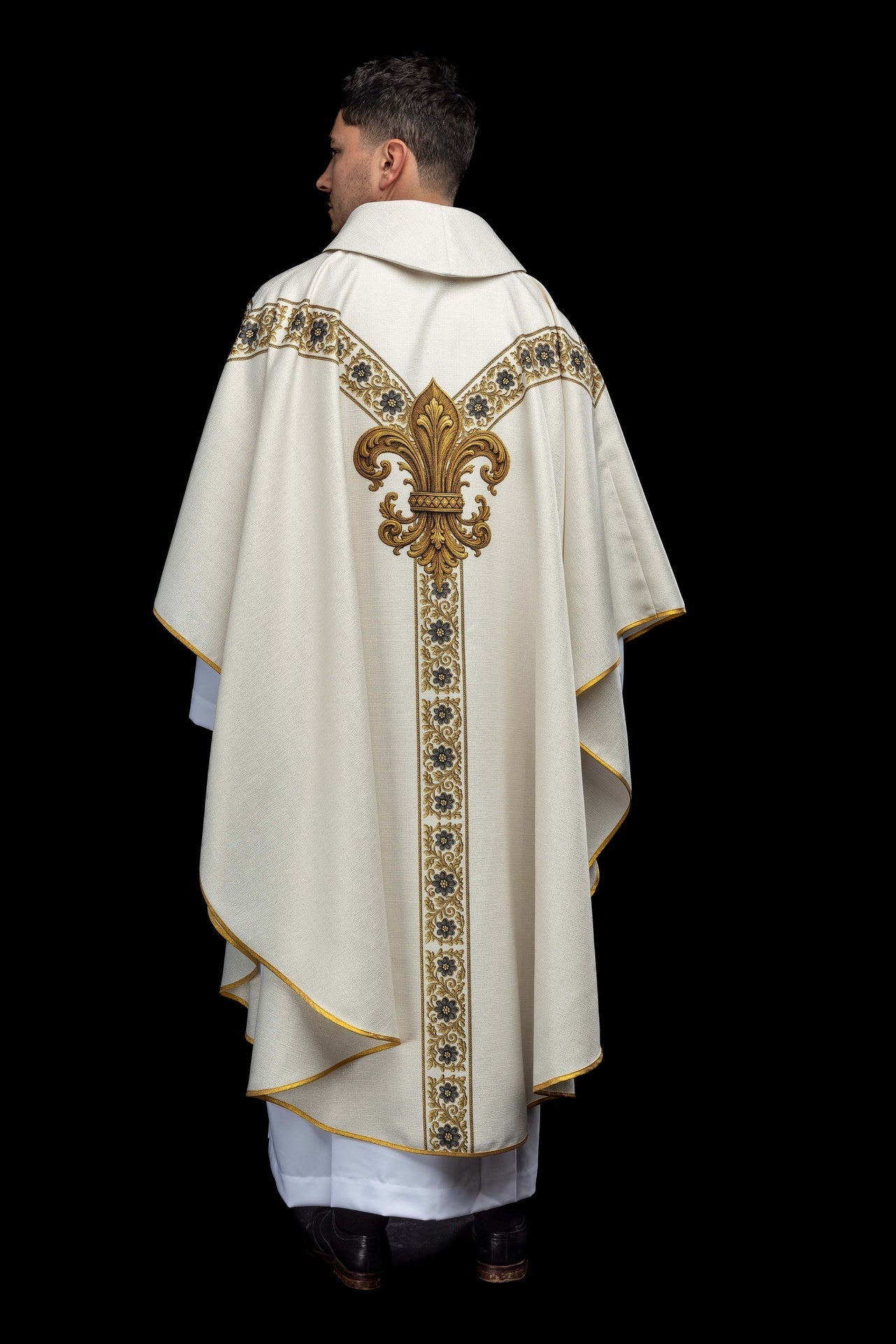 Chasuble imprimée avec l’image de l’Immaculée Conception KOD/7007/05/40 - CHASUBLES.FR