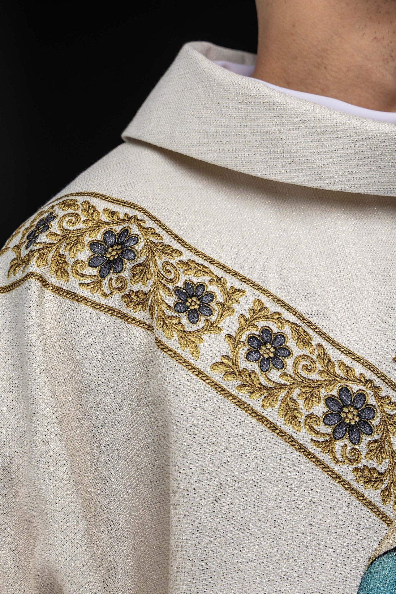 Chasuble imprimée avec l’image de l’Immaculée Conception KOD/7007/05/40 - CHASUBLES.FR