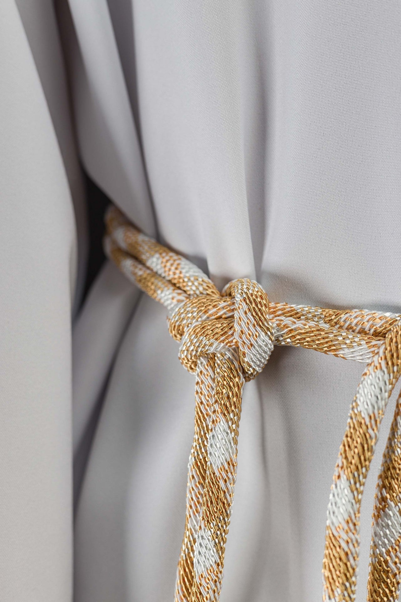 Cordon liturgique blanc et doré Premium CIN/805 - CHASUBLES.FR
