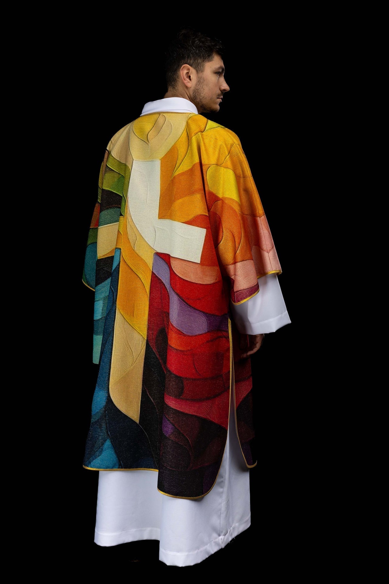 Dalmatique imprimée en couleur avec motif de croix KOD/1005/99/40 - CHASUBLES.FR