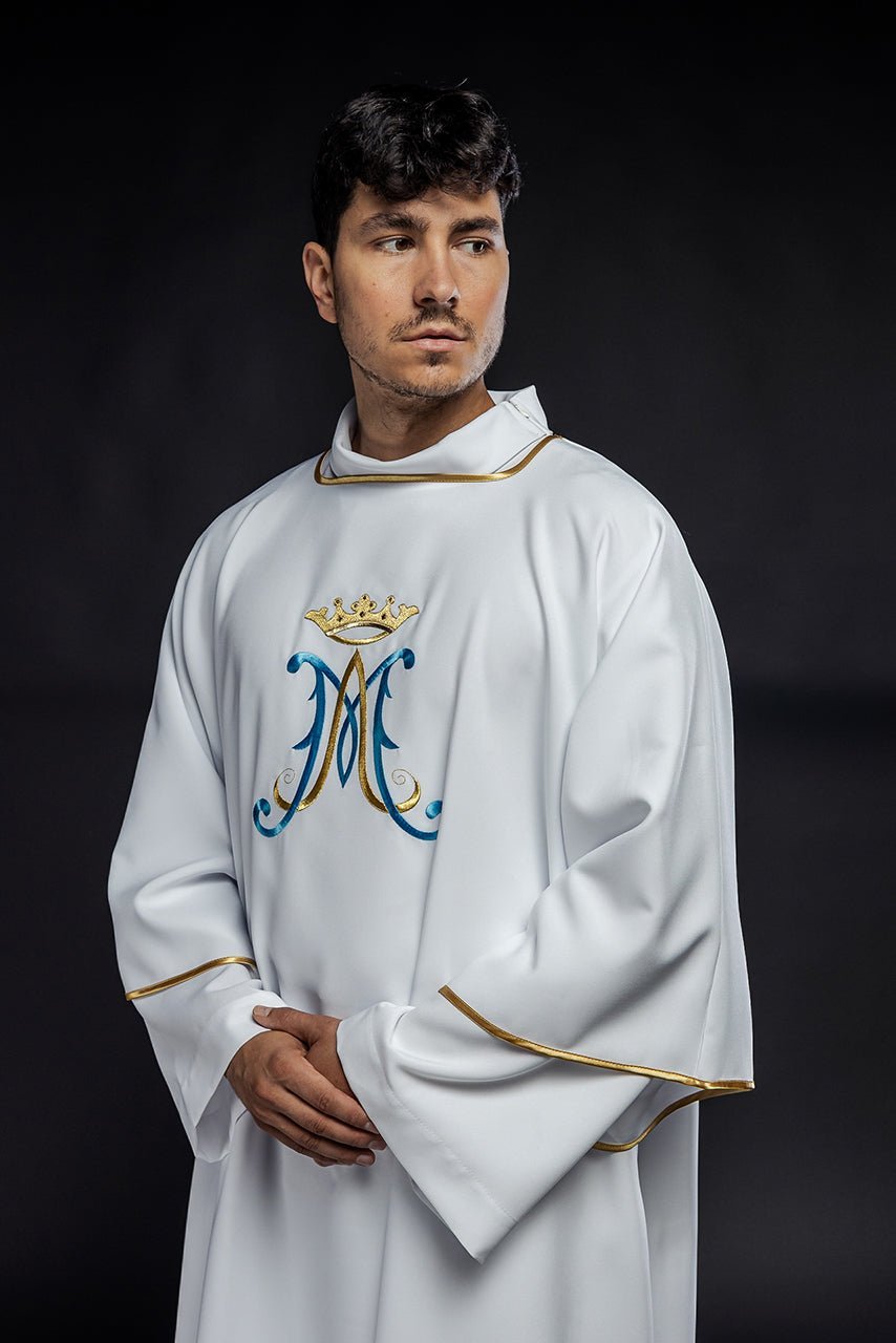 Dalmatiques avec broderie mariale KDL/090/04/12/D - CHASUBLES.FR