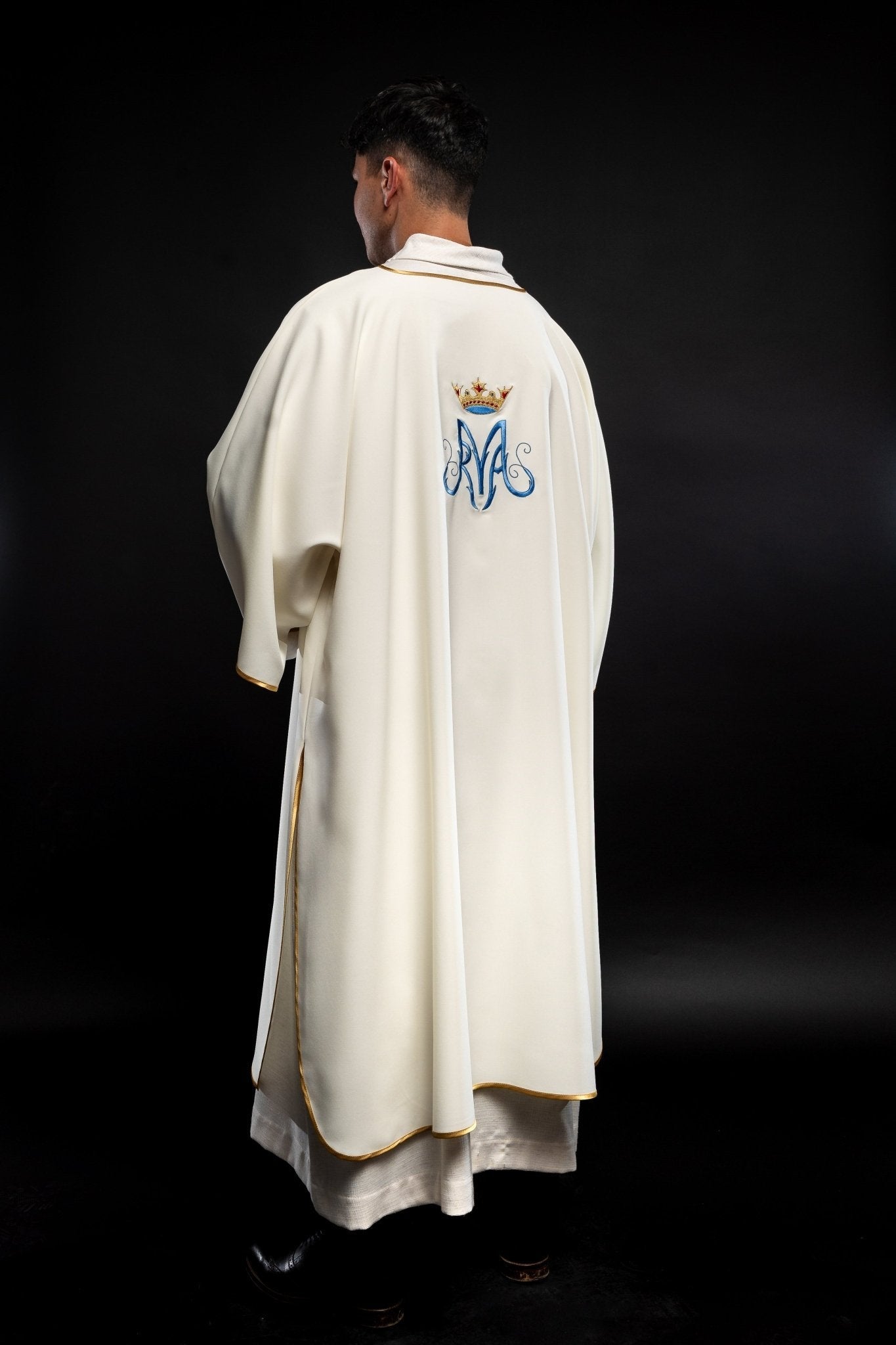 Dalmatiques avec broderie mariale KDL/216/05/12/D - CHASUBLES.FR