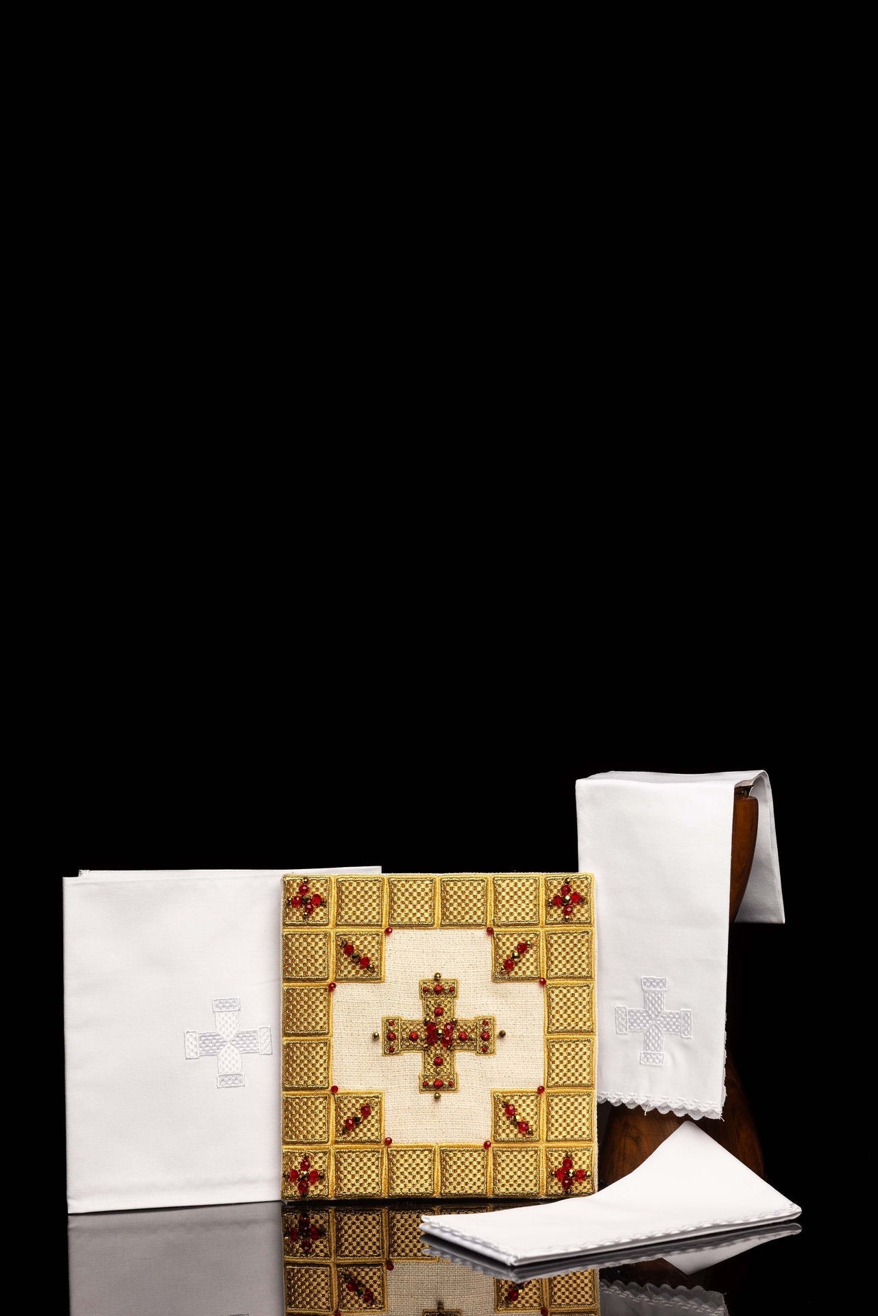 Ensemble de linge de calice artisanal avec pierres naturelles Handmade 5011 HM/5011 - CHASUBLES.FR