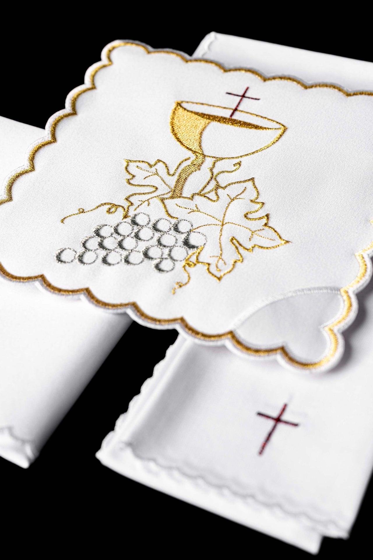 Ensemble de linge de calice brodé avec motif eucharistique blanc KDT/5026/04 - CHASUBLES.FR
