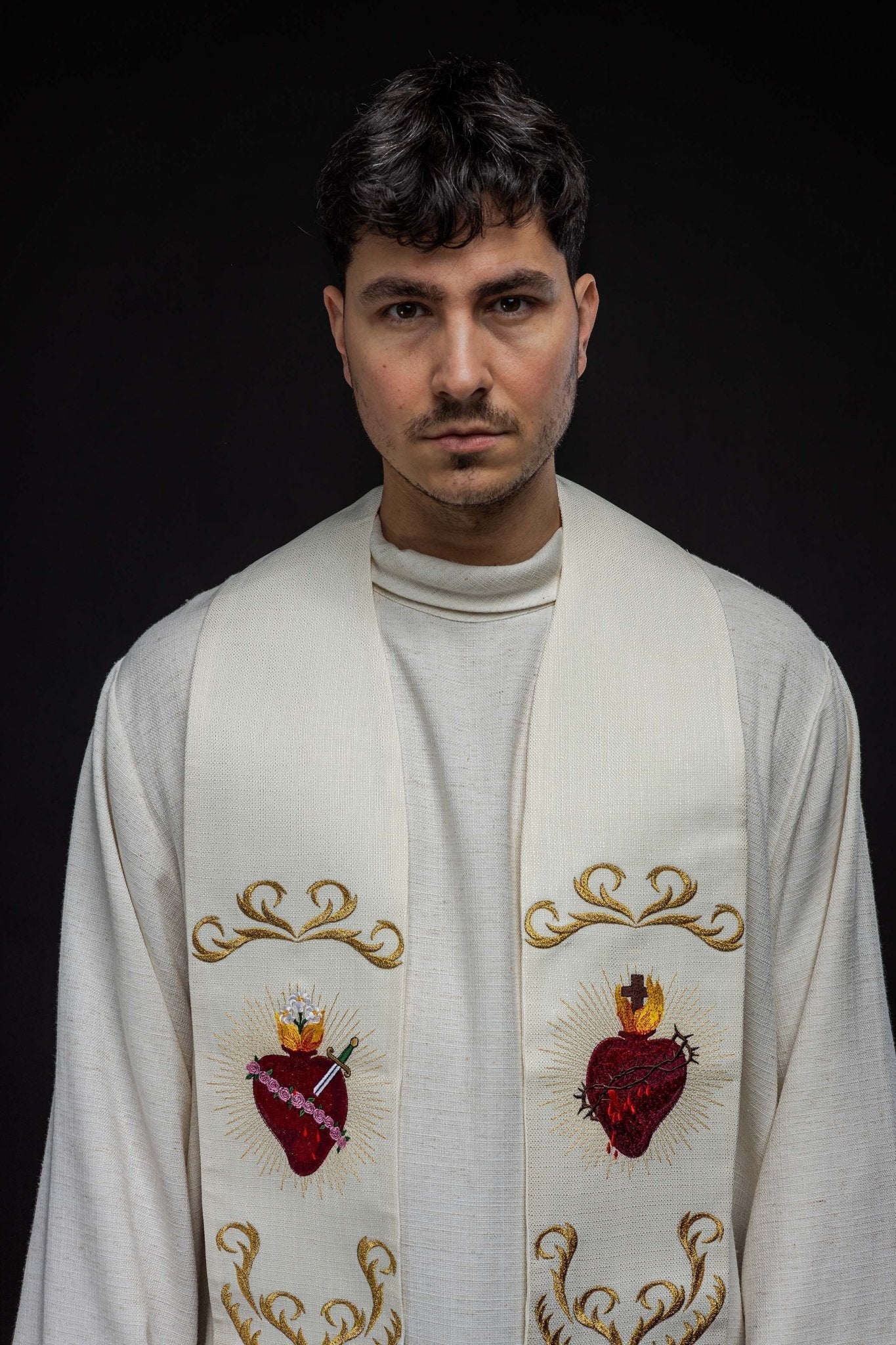 Étole brodée avec le cœur de Jésus et de Marie Écru KST/125/05/52 - CHASUBLES.FR