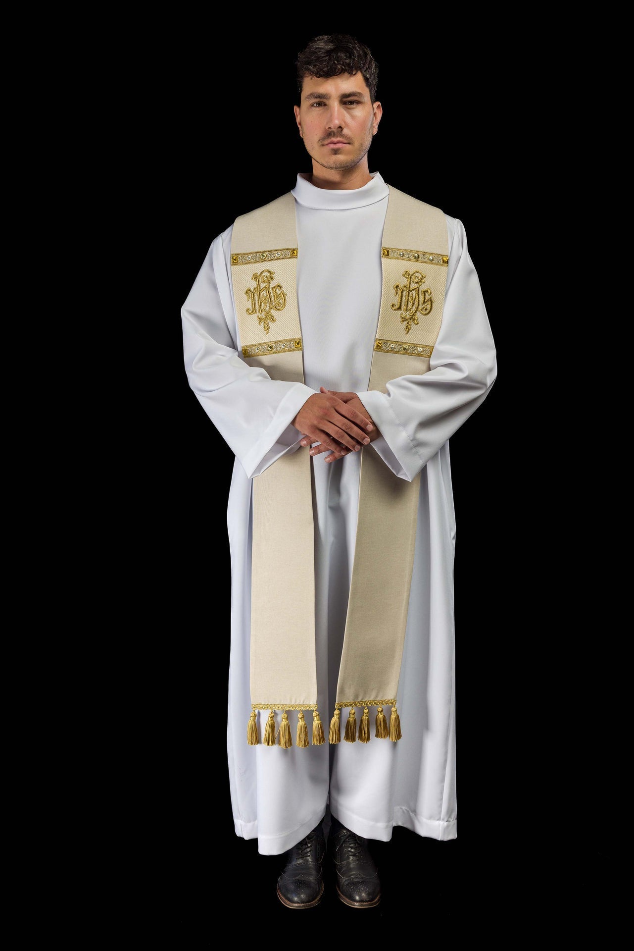Étole brodée avec le motif IHS en couleur écru S-2067-05-70 - CHASUBLES.FR