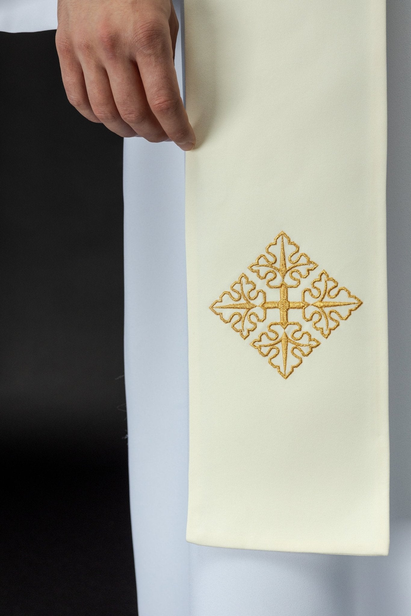 Étole brodée avec l'image de la Sainte Famille pour Noël KZS2/260/05/01 ECRU - CHASUBLES.FR