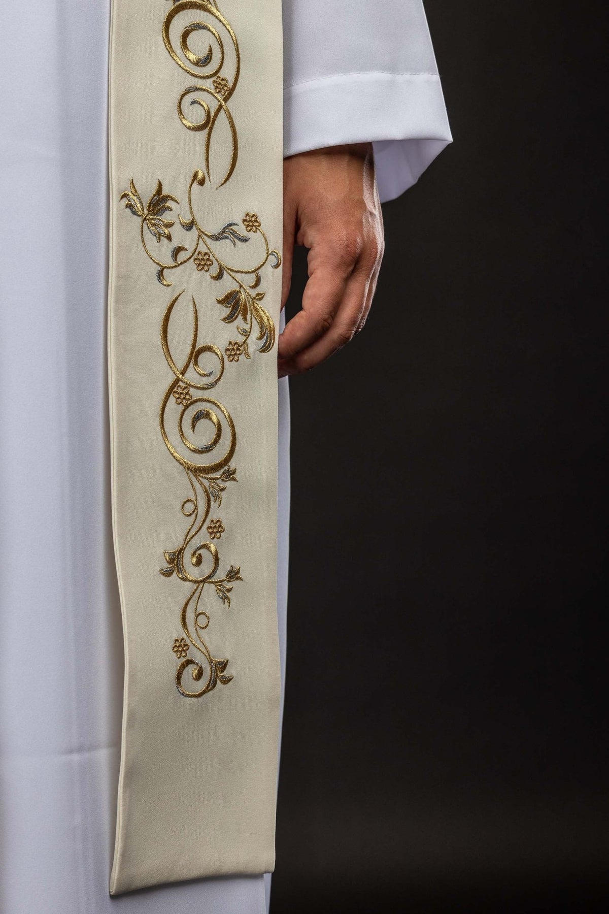Étole brodée avec l’image de Notre-Dame de Fatima KSW2/013/05/01 - CHASUBLES.FR