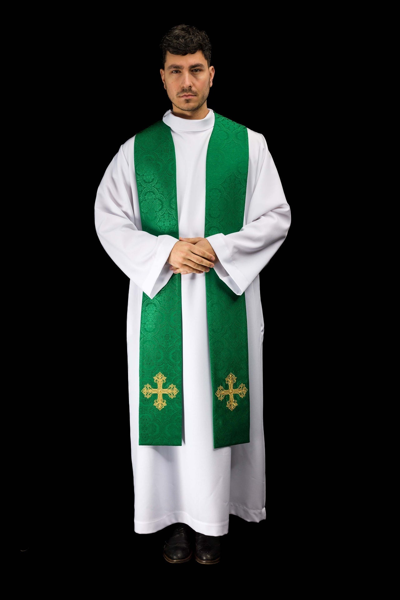 Étole brodée avec motif de croix tissu jacquard vert KST/967/01/11 - CHASUBLES.FR