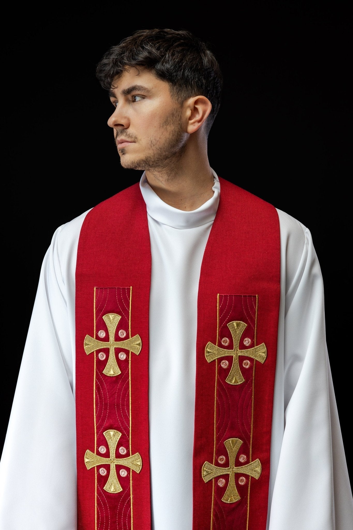 Étole brodée de croix rouges S - 2068 - 02 - 70 - CHASUBLES.FR