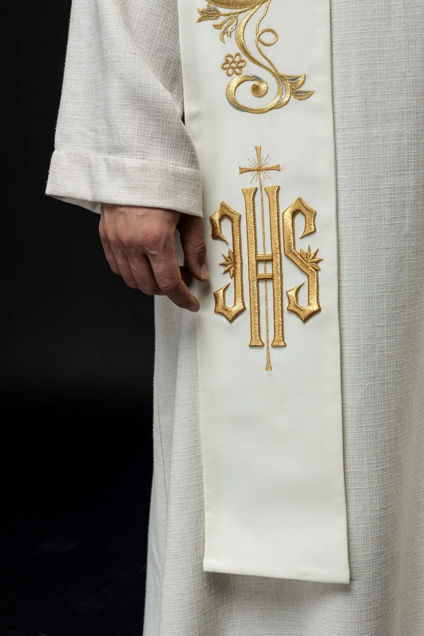 Étole brodée IHS écru KST/031/05/01 ECRU - CHASUBLES.FR
