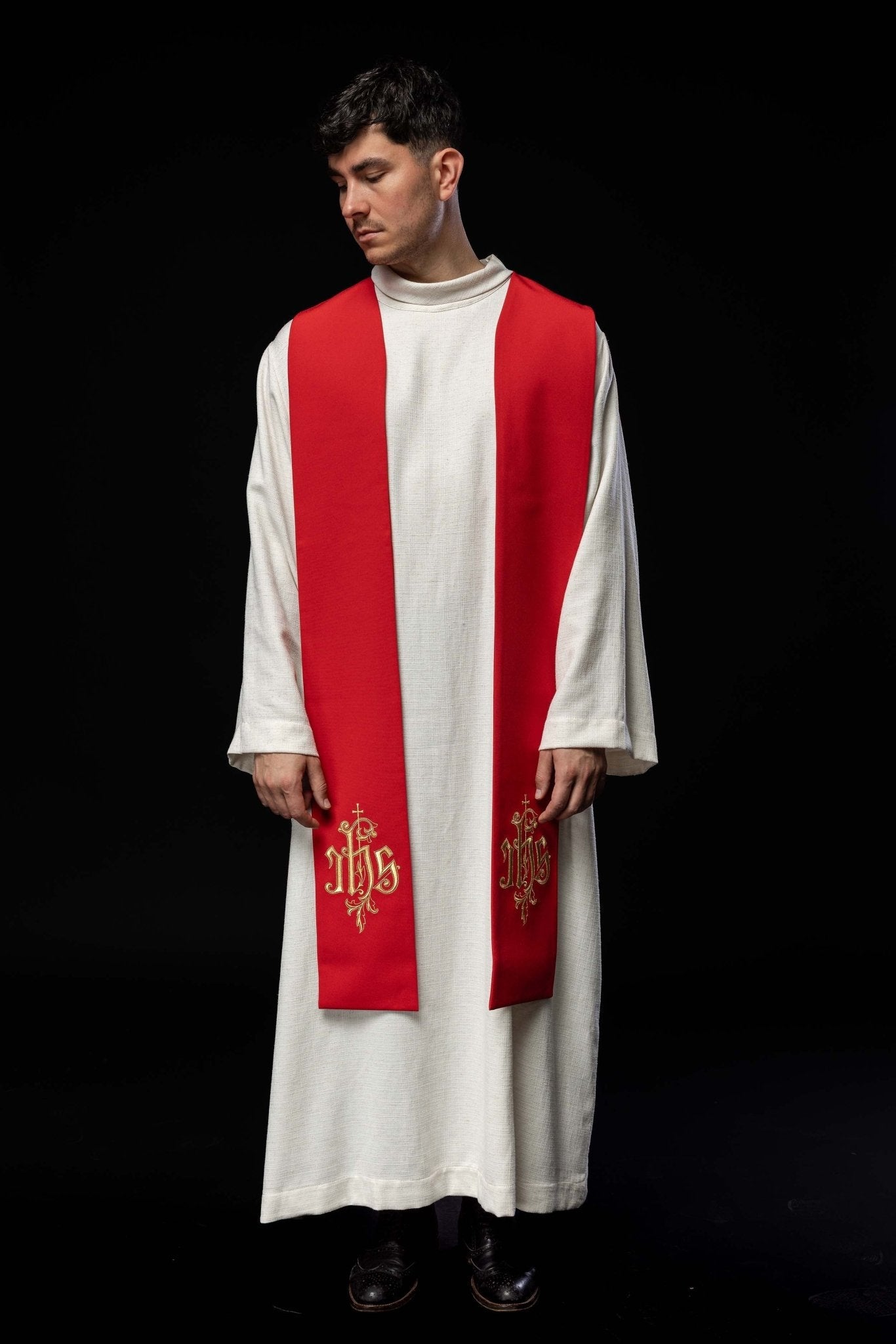 Étole brodée IHS rouge KST/053/02/12 CZERWONY - CHASUBLES.FR